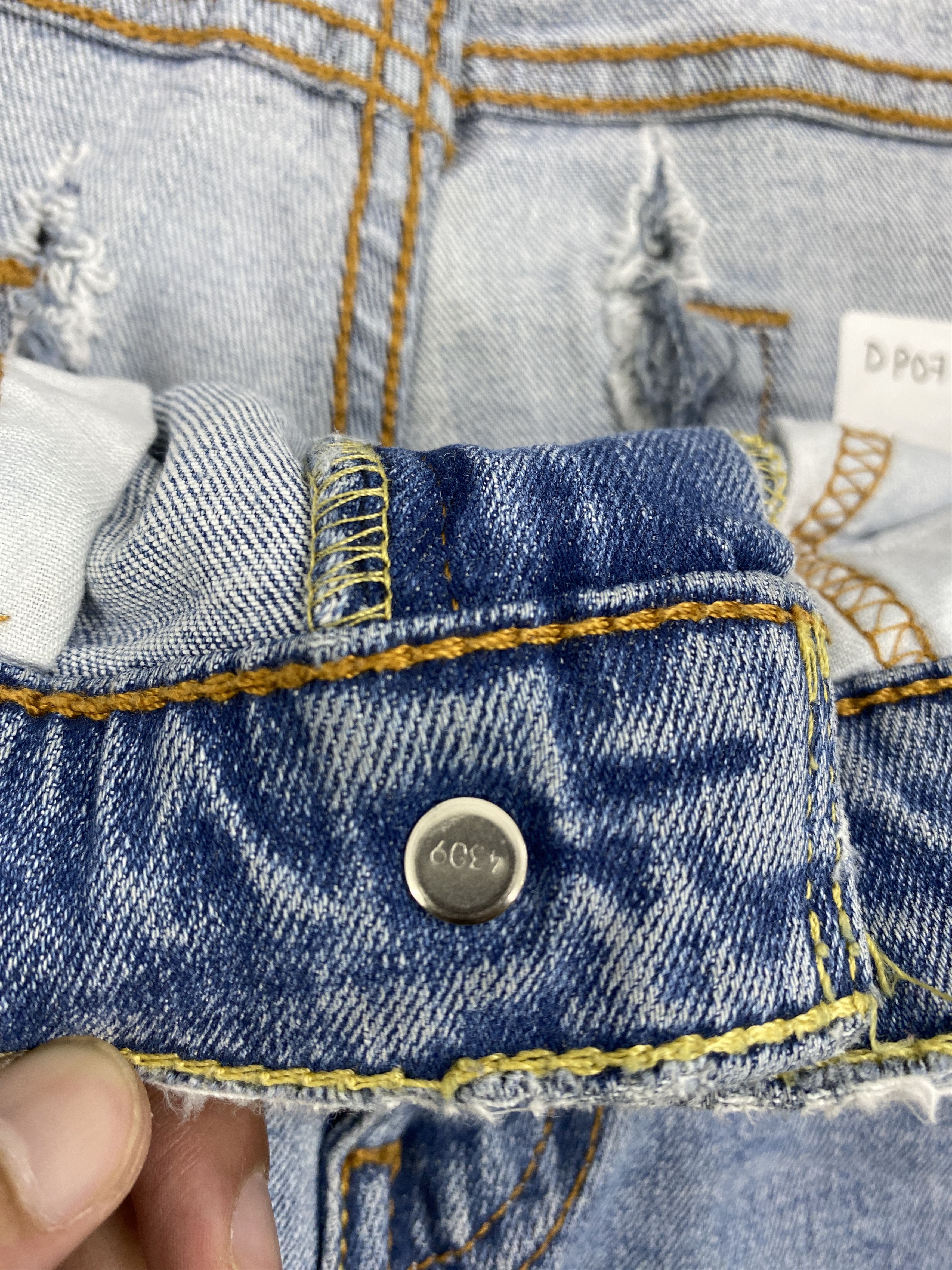 Levi's × Vintage Faded Blue Vintage Levis 514 Distressed Jeans Size US 28 / EU 44 - 11 Thumbnail