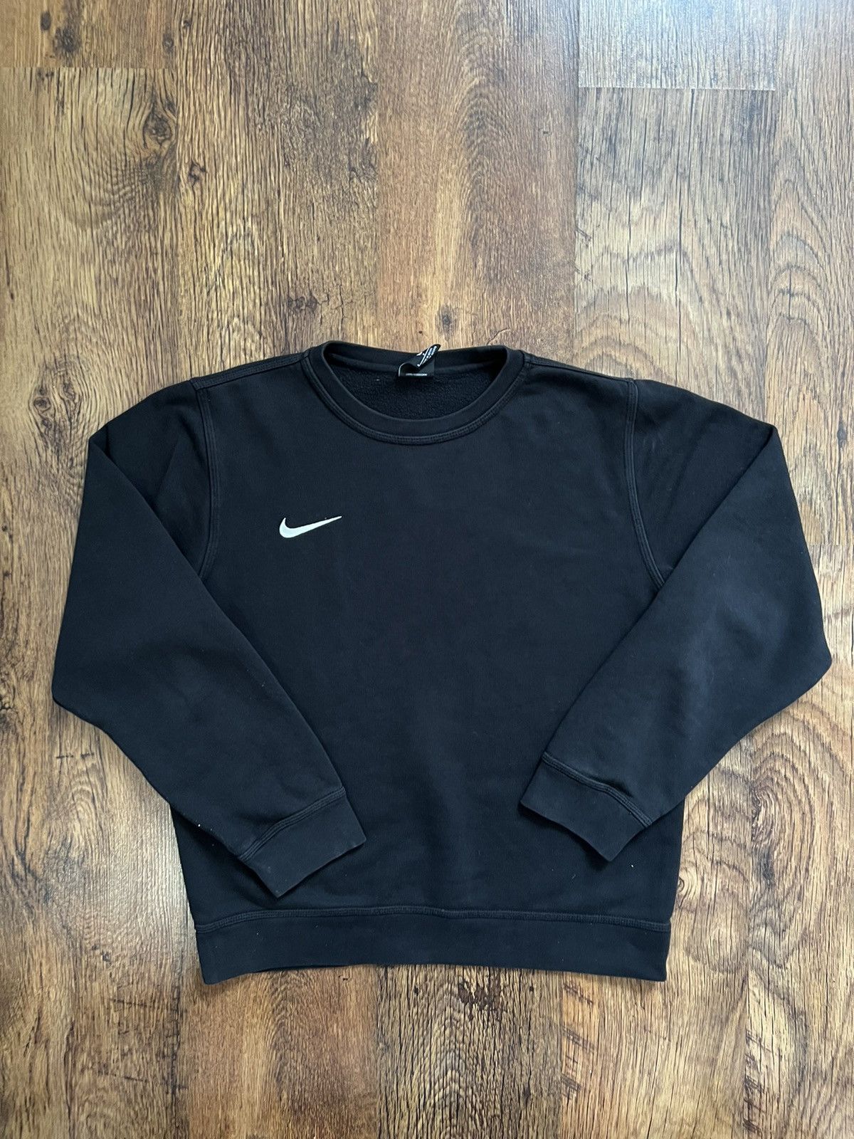 Nike × Vintage Nike crewneck hoodie black Y2k spellout center swoosh 90s Size US M / EU 48-50 / 2 - 5 Thumbnail