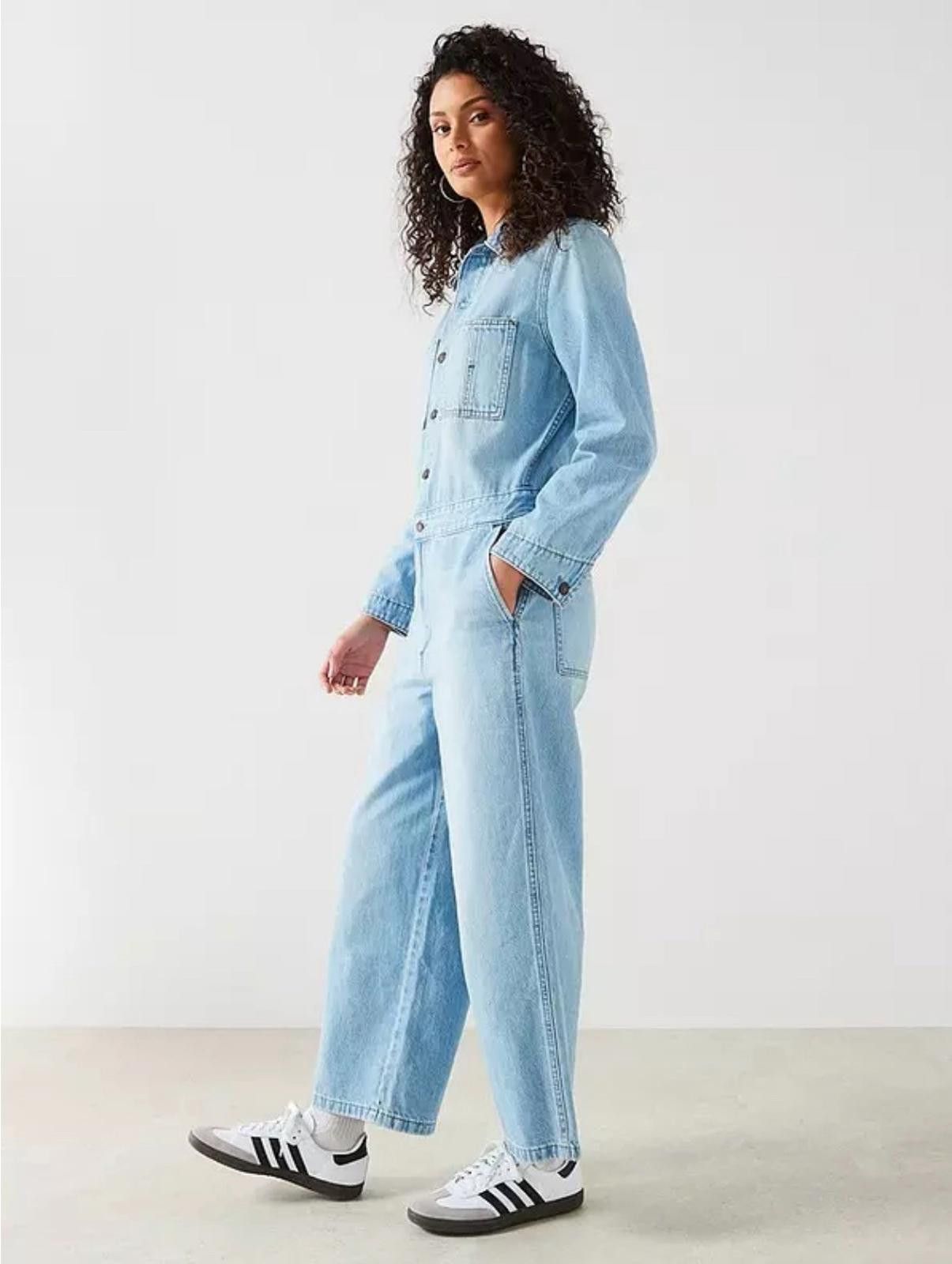 Levi's Levi's Iconic overall jumpsuit light blue denim Size S/8 New Size 27" / US 4 / IT 40 - 4 Thumbnail