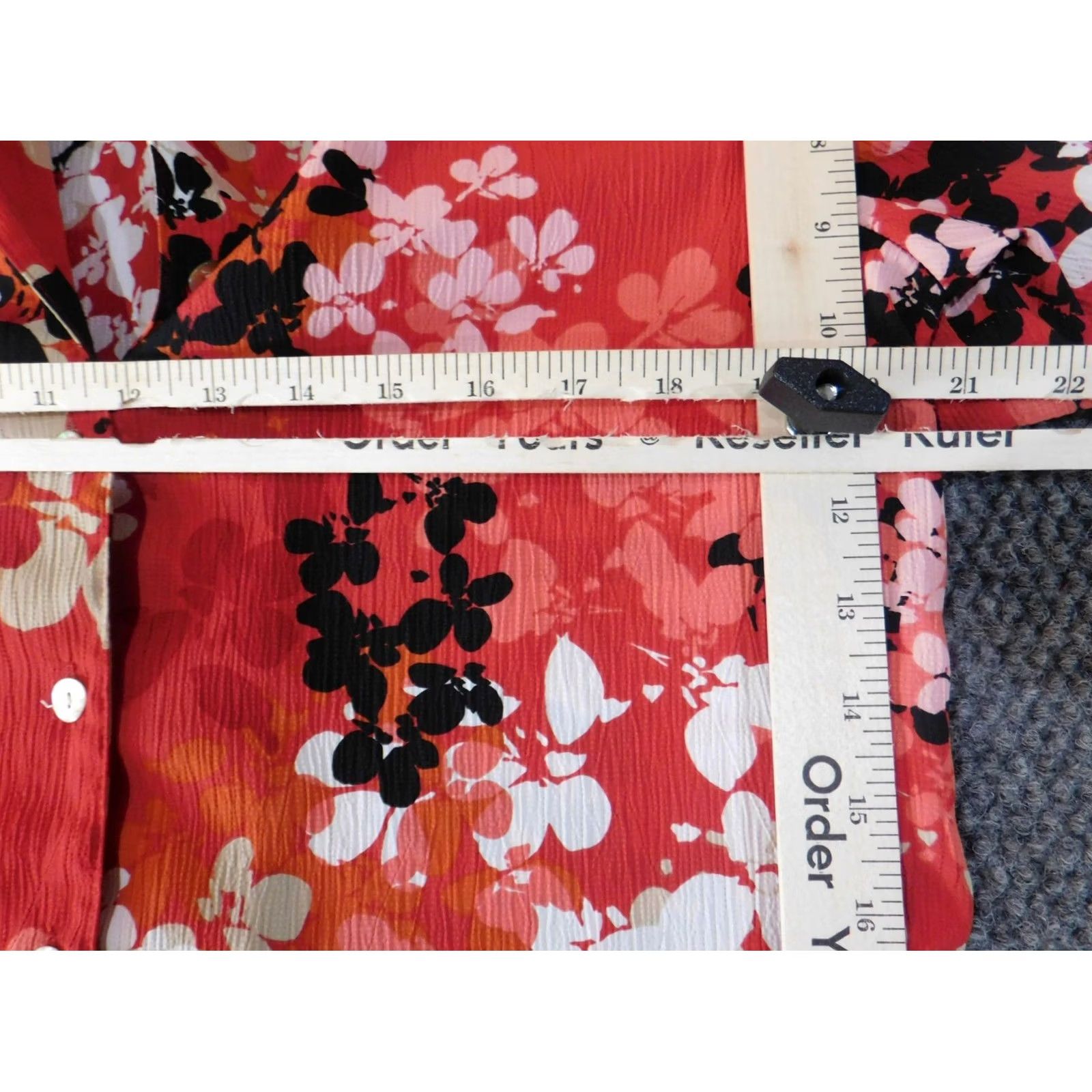 Vintage Alfred Dunner Button-Up Shirt Womens Regular Size 10 Red Floral Short Sleeve Shoulder Pad Embroidered Casual Size L / US 10 / IT 46 - 7 Thumbnail