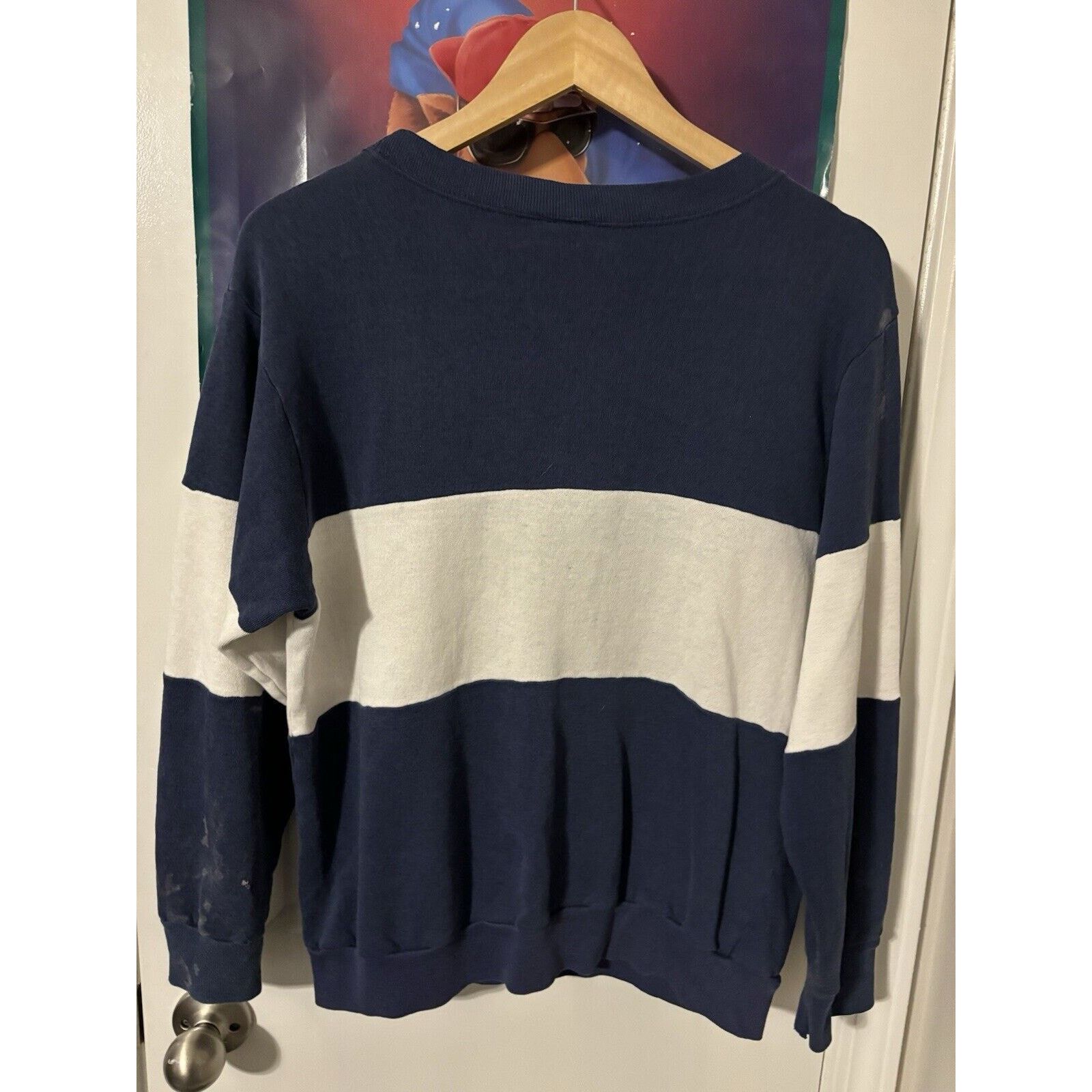 Champion Vintage distressed 80s champion college crewneck size Large Size US L / EU 52-54 / 3 - 6 Thumbnail