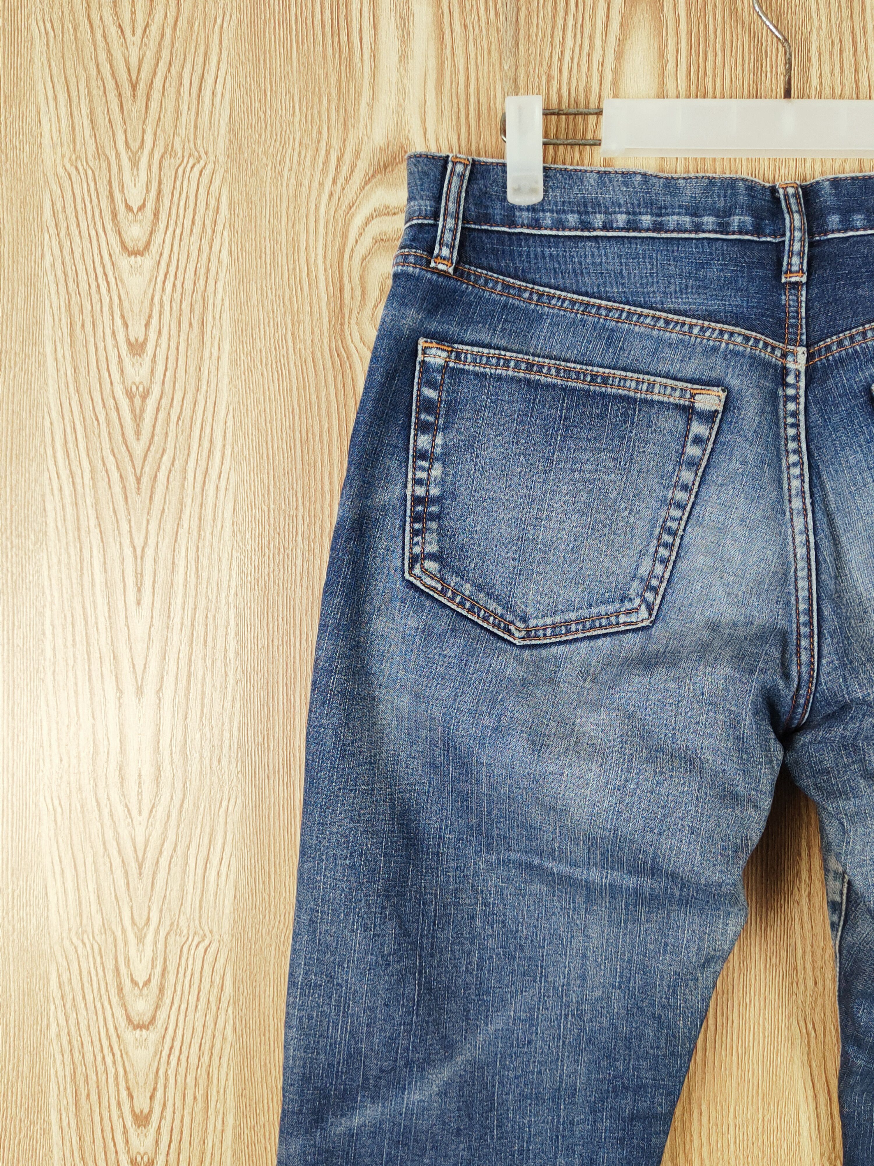 Japanese Brand Uniqlo Dark Blue Distressed Ripped Jeans #W226 Size US 32 / EU 48 - 9 Thumbnail