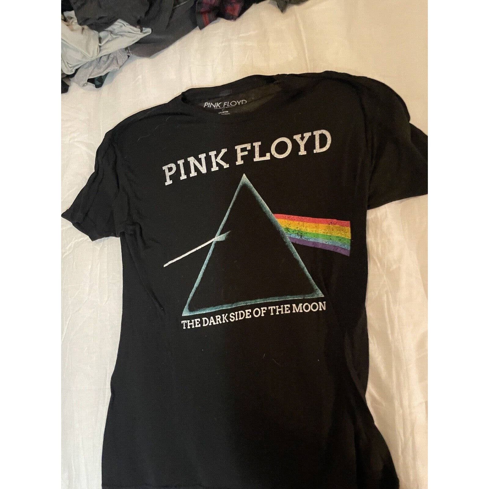 Pink Floyd Pink Floyd T-Shirt Mens Lg Black Graphic Triangle Pyramid Size US L / EU 52-54 / 3 - 1 Thumbnail