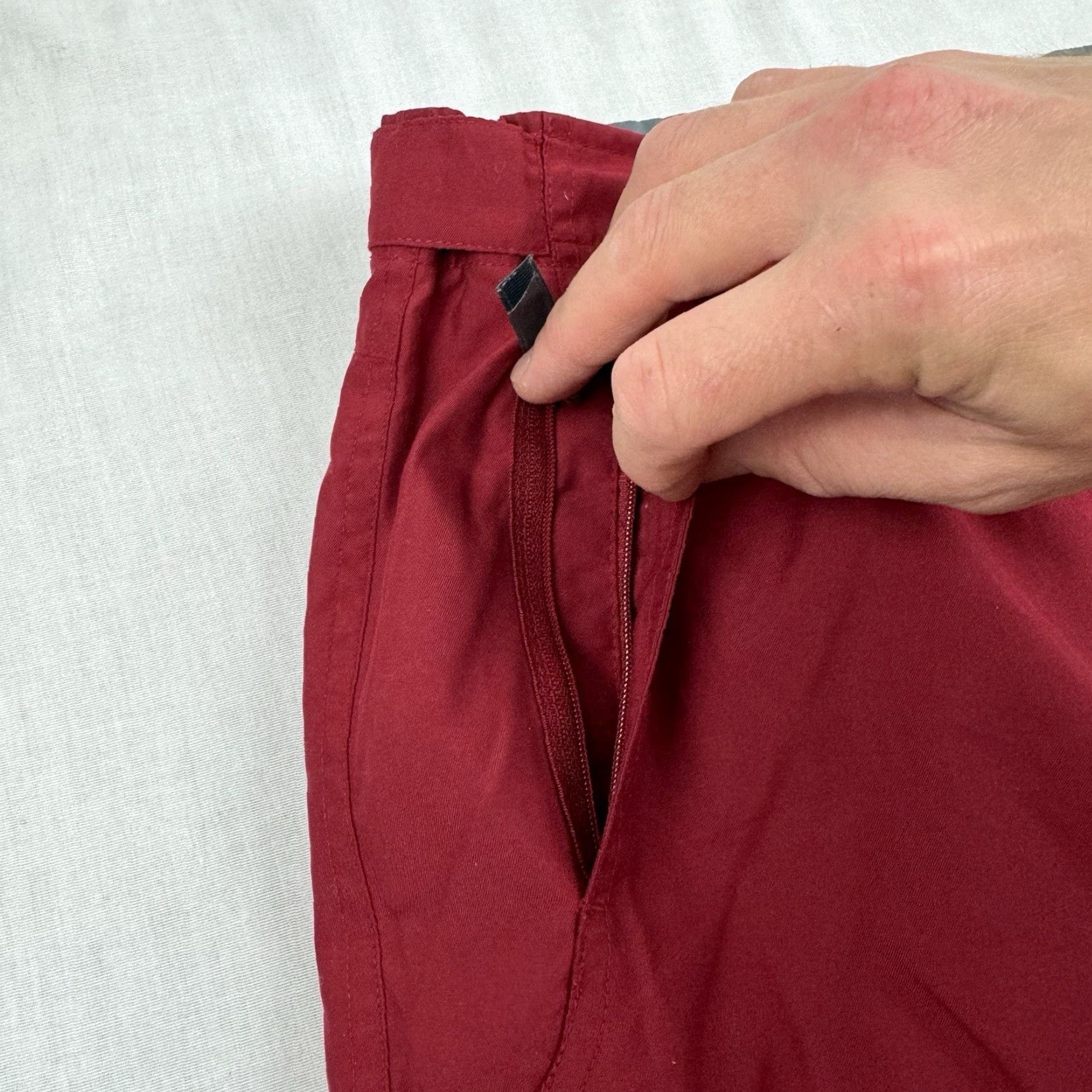 VINTAGE Old Navy Track Pants Men M Red 30in Inseam Elastic Pockets 90s Grunge Y2K Hipster Punk