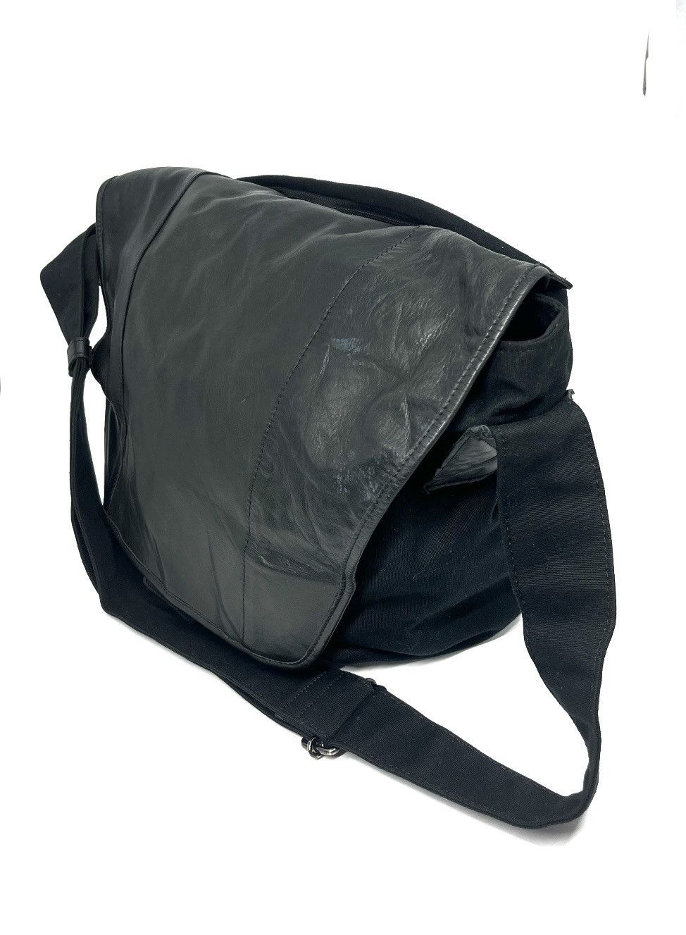 Takeo Kikuchi Authentic Takeo Kikuchi Massenger Bag Size ONE SIZE - 3 Thumbnail