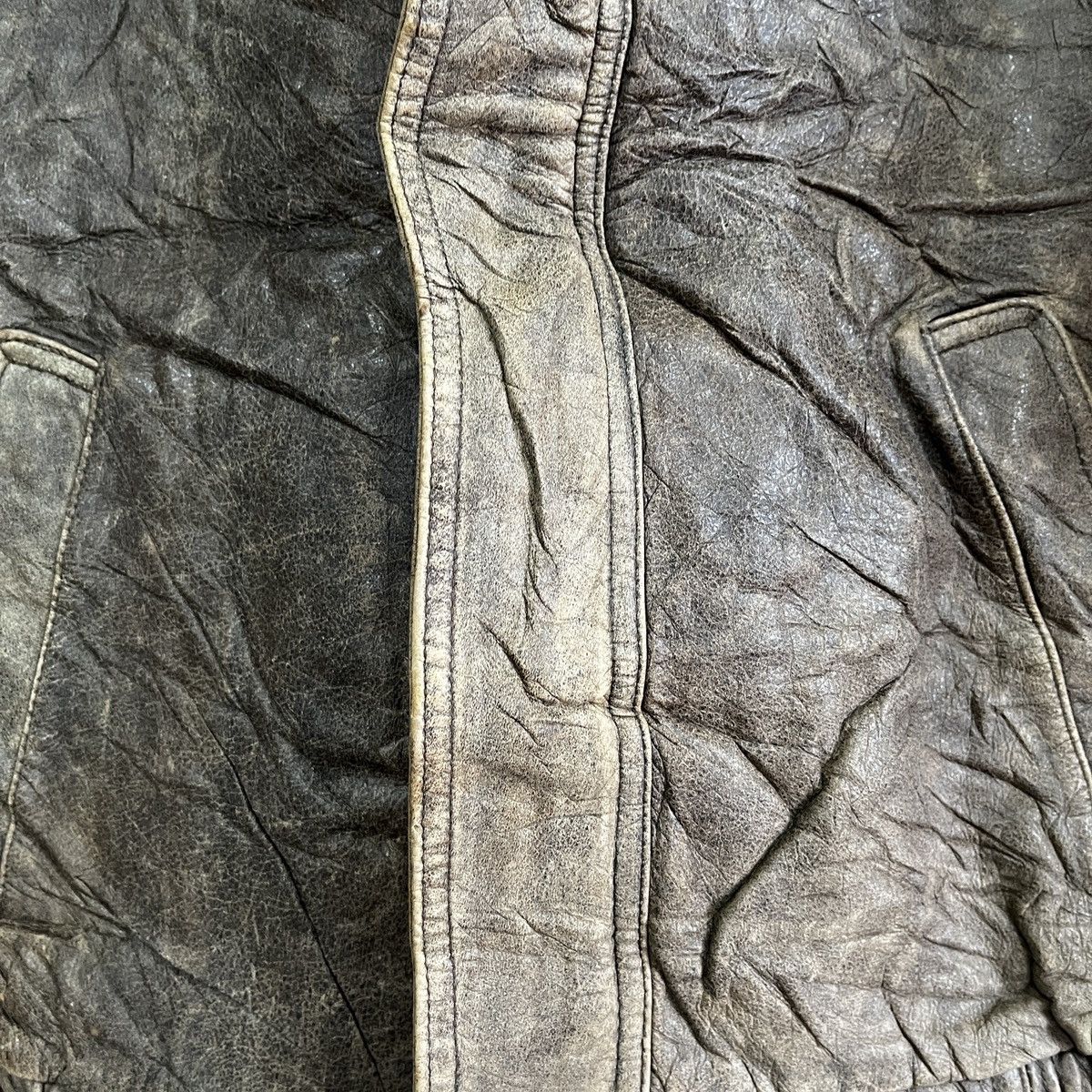 Genuine Leather × Japanese Brand × Vintage Vintage SUNTORY BOSS COFFEE B3 Genine Leather Bomber Jacket Size US XL / EU 56 / 4 - 15 Thumbnail