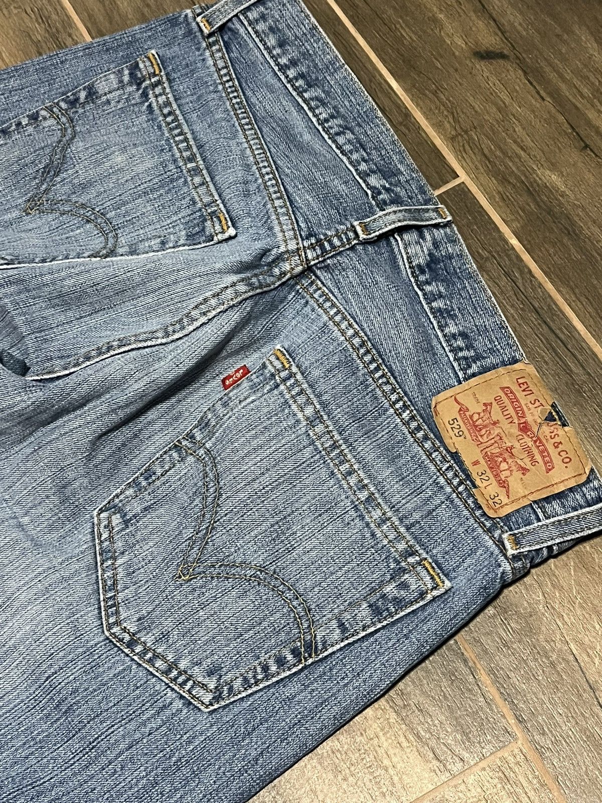 Jean × Levi's × Vintage Vintage Distressed Levis Light Wash Jeans Levi's 529 Denim Size US 32 / EU 48 - 6 Thumbnail