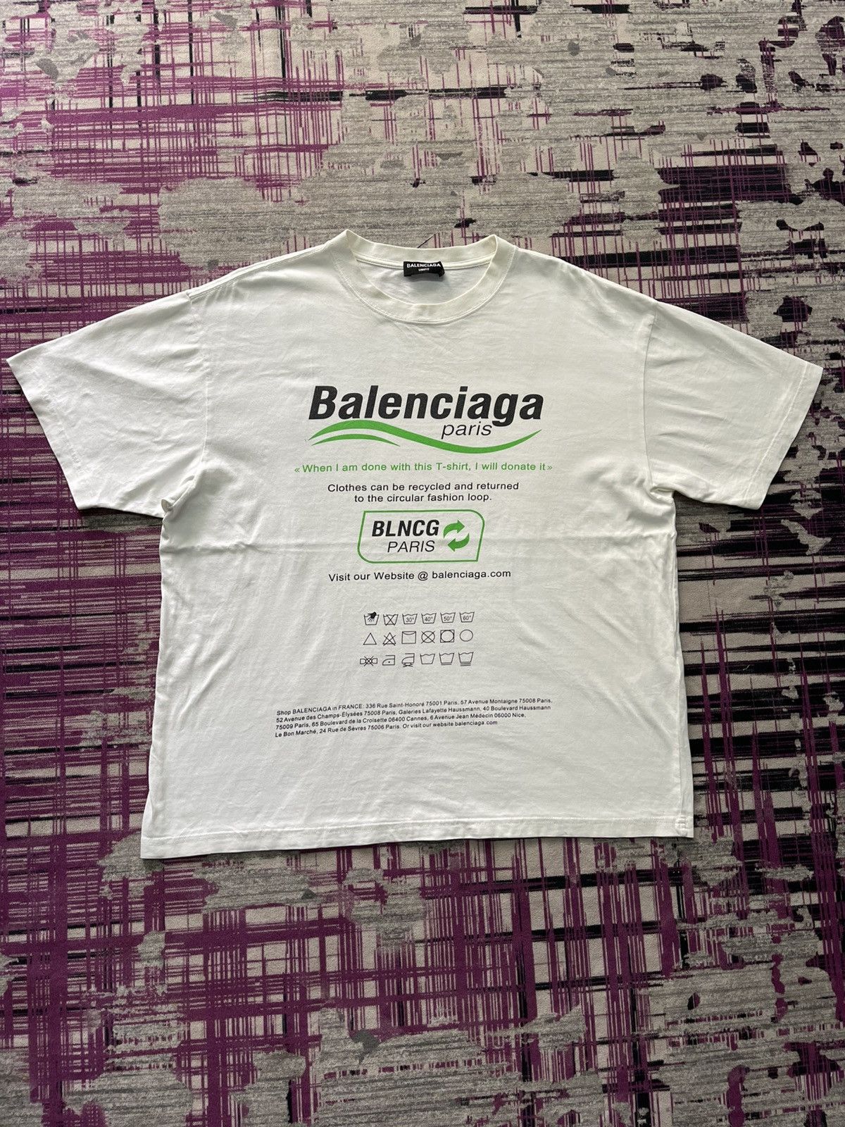 Balenciaga 🔝HOT🔝FW21 BALENCIAGA PARIS “DRY CLEANING” GRAPHIC TEE Size US S / EU 44-46 / 1 - 1 Thumbnail