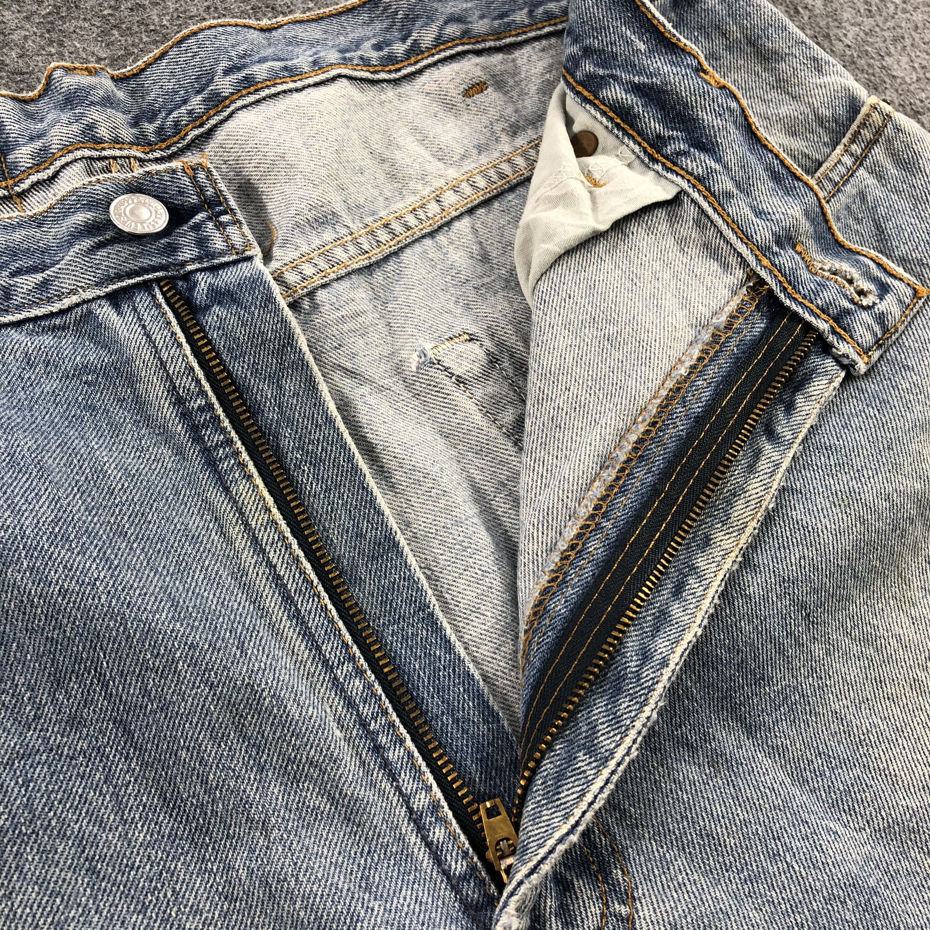 Levi's Vintage Levis Jeans Lot 565 Stone Washed Denim-J1049 Size US 37 - 8 Thumbnail
