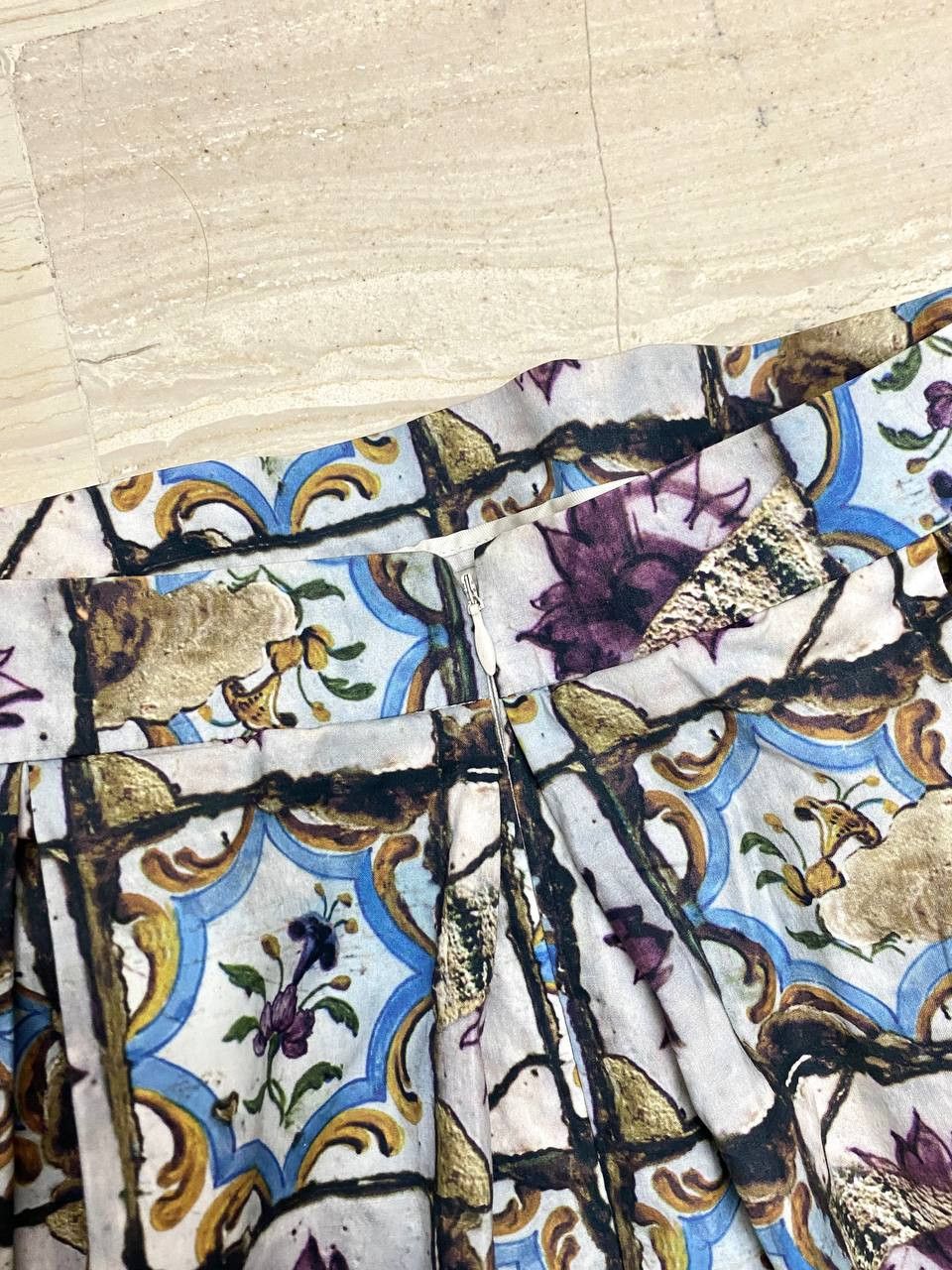Prada Prada Floral Art Baroque Print Runway Mini Skirt Vintage Y2K Size 30" / US 8 / IT 44 - 7 Thumbnail
