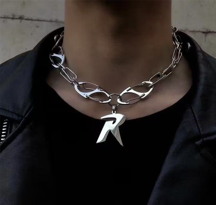 Japanese Brand × Vintage R Choker Pendant Necklace Size ONE SIZE - 1 Thumbnail