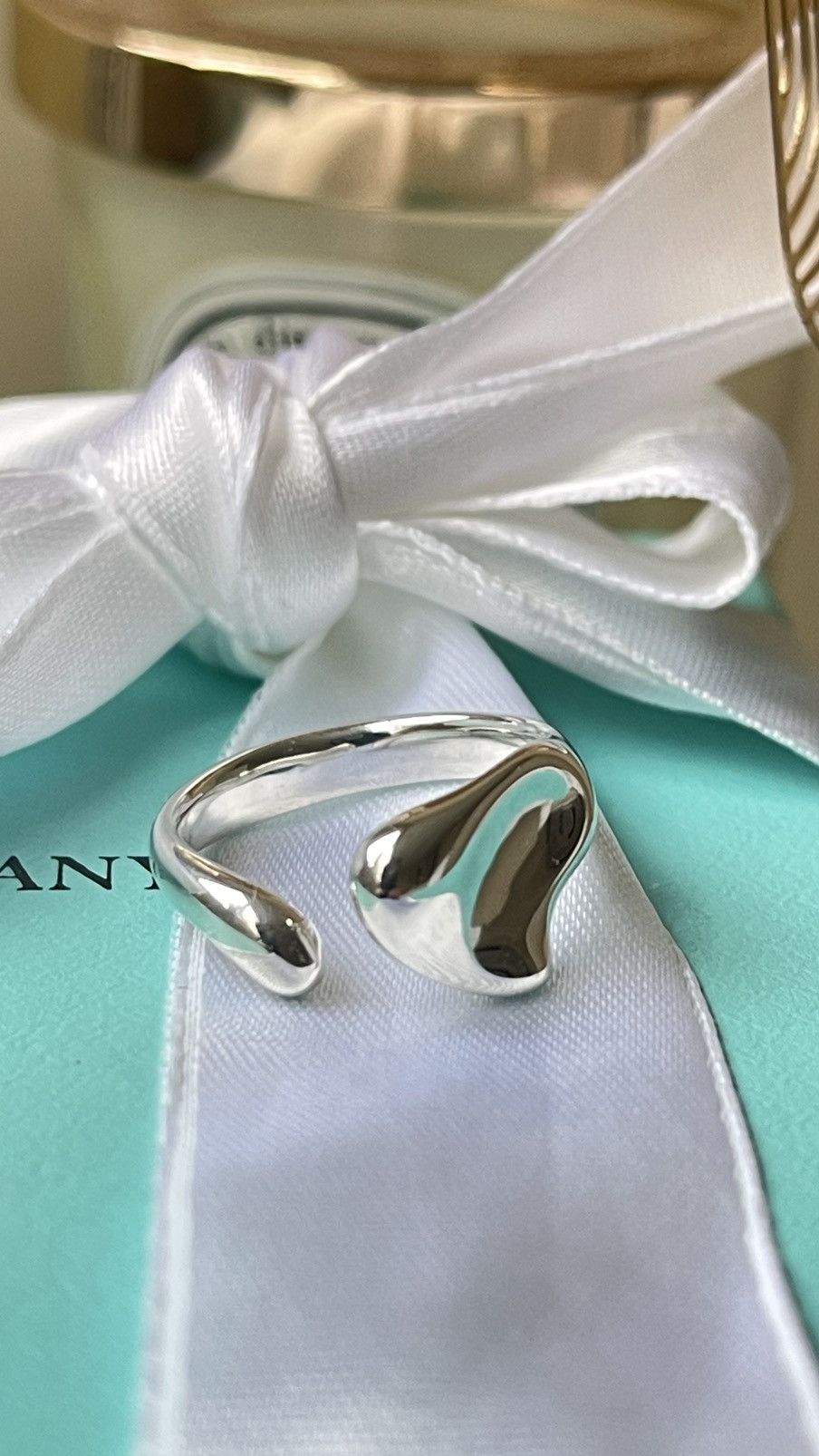 Tiffany & Co. Tiffany & Co. Peretti Full Heart Ring Silver size 5 NEW $485 Size ONE SIZE - 16 Thumbnail