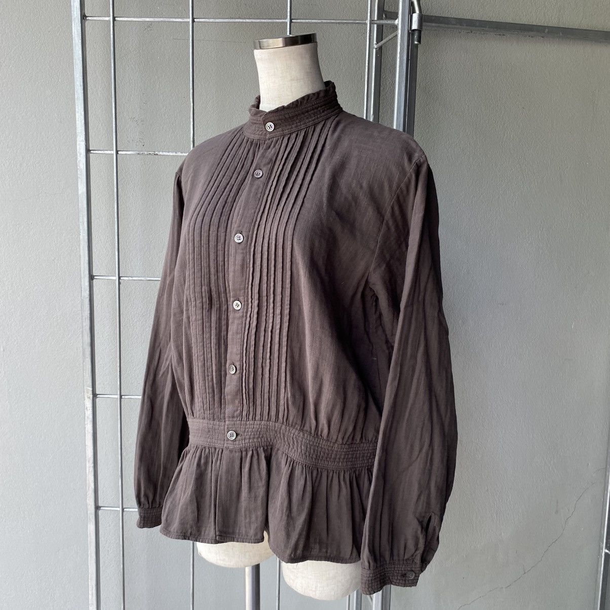 Issey Miyake Plantation Brown Pintuck Peplum Blouse. Size M / US 6-8 / IT 42-44 - 1 Thumbnail