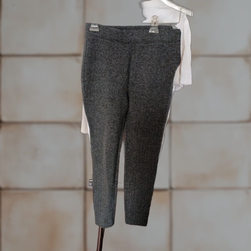 Banana Republic VINTAGE Banana Republic Dress Pants Women XS Gray Cotton Blend Side Zip Pants Dress Pants Women XS Gray Banana Republic Vintage Size 26" / US 2 / IT 38 - 1 Thumbnail