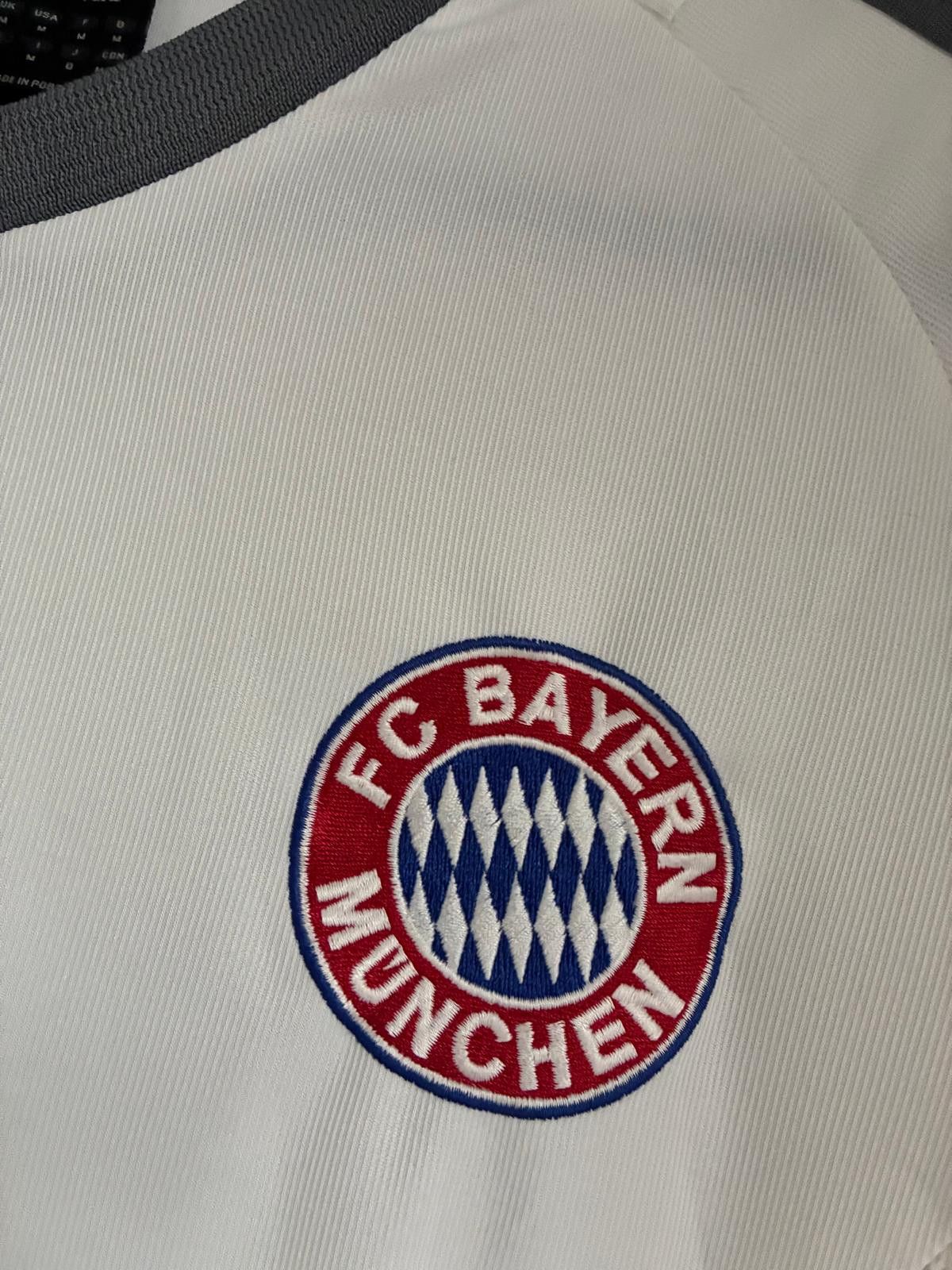 Adidas Vintage Jersey adidas Bayern München 00 football Size US M / EU 48-50 / 2 - 2 Thumbnail