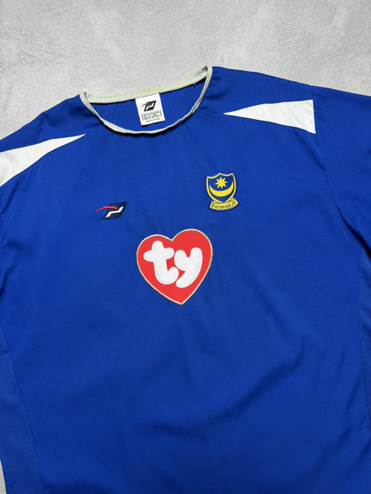 Vintage Portsmouth 2003 2005 Home Shirt Soccer Jersey Pompey Sport Size US XL / EU 56 / 4 - 3 Thumbnail