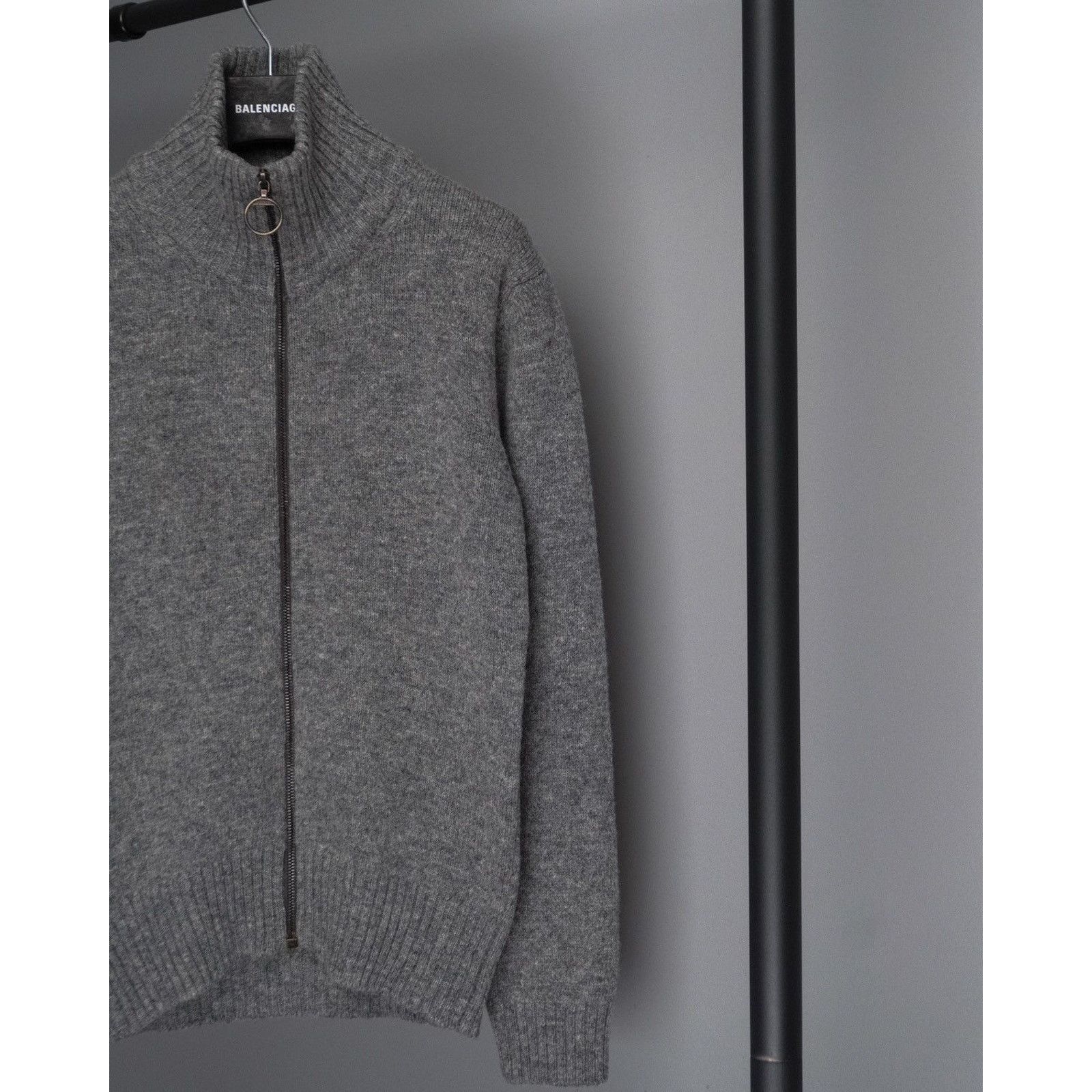 Prada Vintage prada grey knit wool zip logo sweater Size US S / EU 44-46 / 1 - 3 Thumbnail