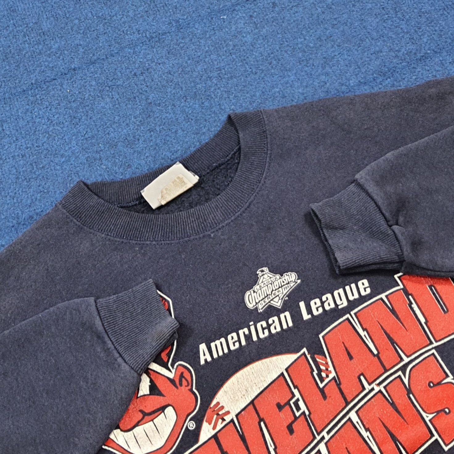 Lee Vintage 90s Cleveland Indians World Sweatshirt C287N12 Size US L / EU 52-54 / 3 - 6 Thumbnail