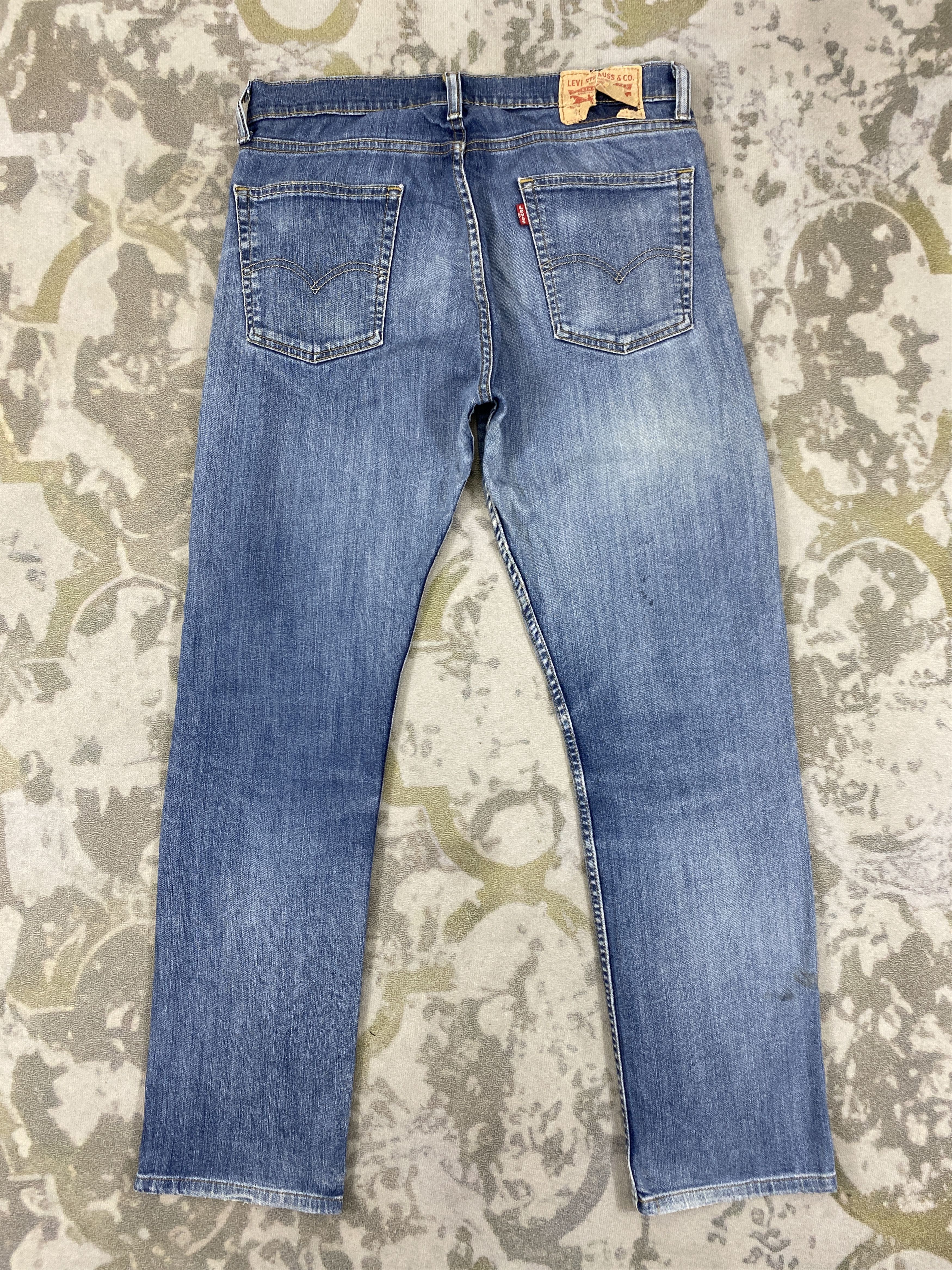 Levi's Faded Blue Vintage Levi's Jeans 33x30 Denim- JN3593 Size US 33 - 2 Thumbnail