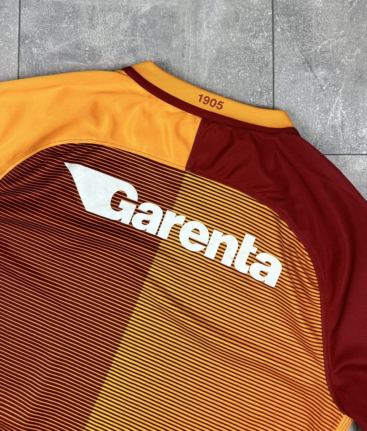 Nike Nike Galatasaray 2016/17 Home Soccer Jersey Size US M / EU 48-50 / 2 - 17 Thumbnail