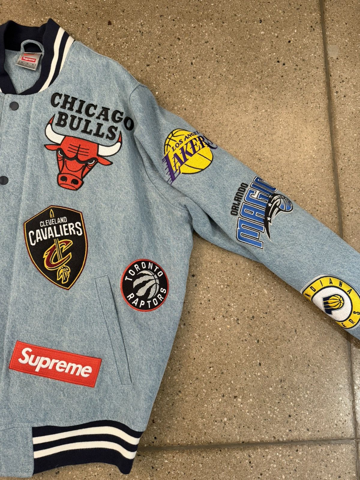 NBA × Nike × Supreme Supreme Nike/NBA Teams Warm-Up Jacket Size US M / EU 48-50 / 2 - 5 Thumbnail