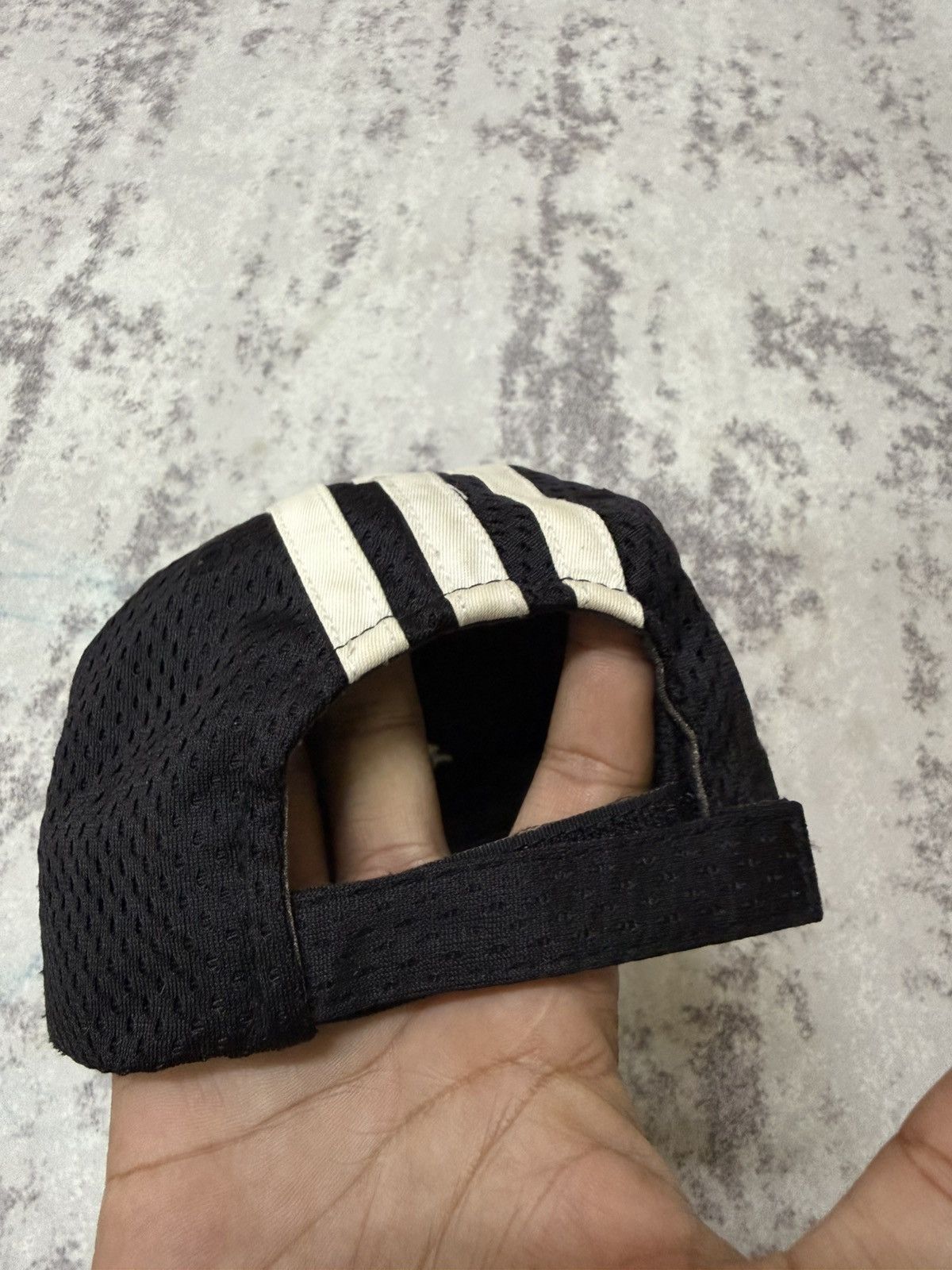 Adidas Vintage Adidas Velcro Running Cap Size ONE SIZE - 7 Thumbnail