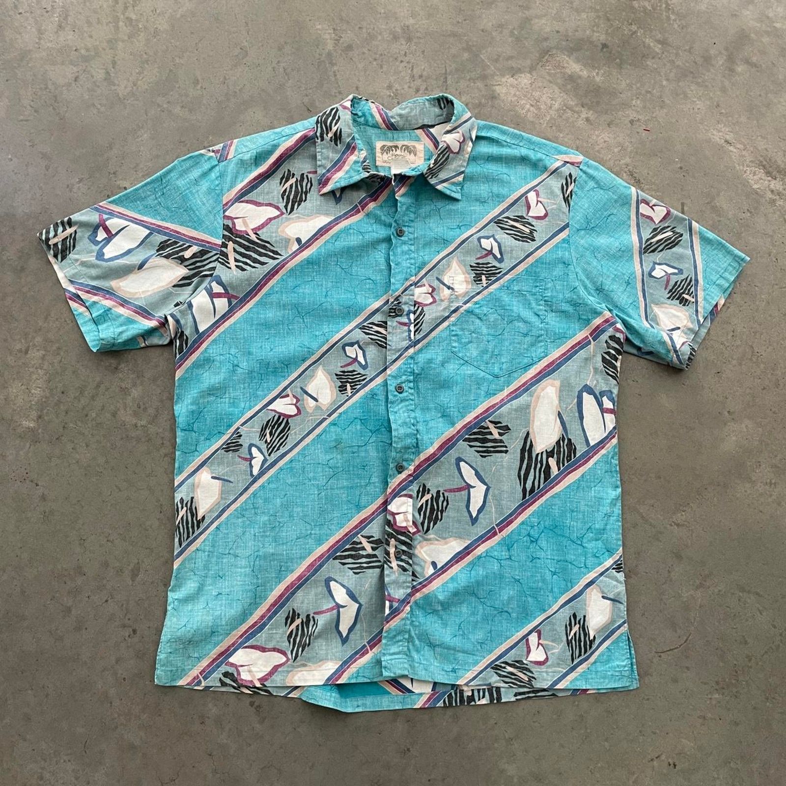 Vintage Vintage Royal Collection Light Blue Hawaiian Shirt Size US XL / EU 56 / 4 - 1 Thumbnail