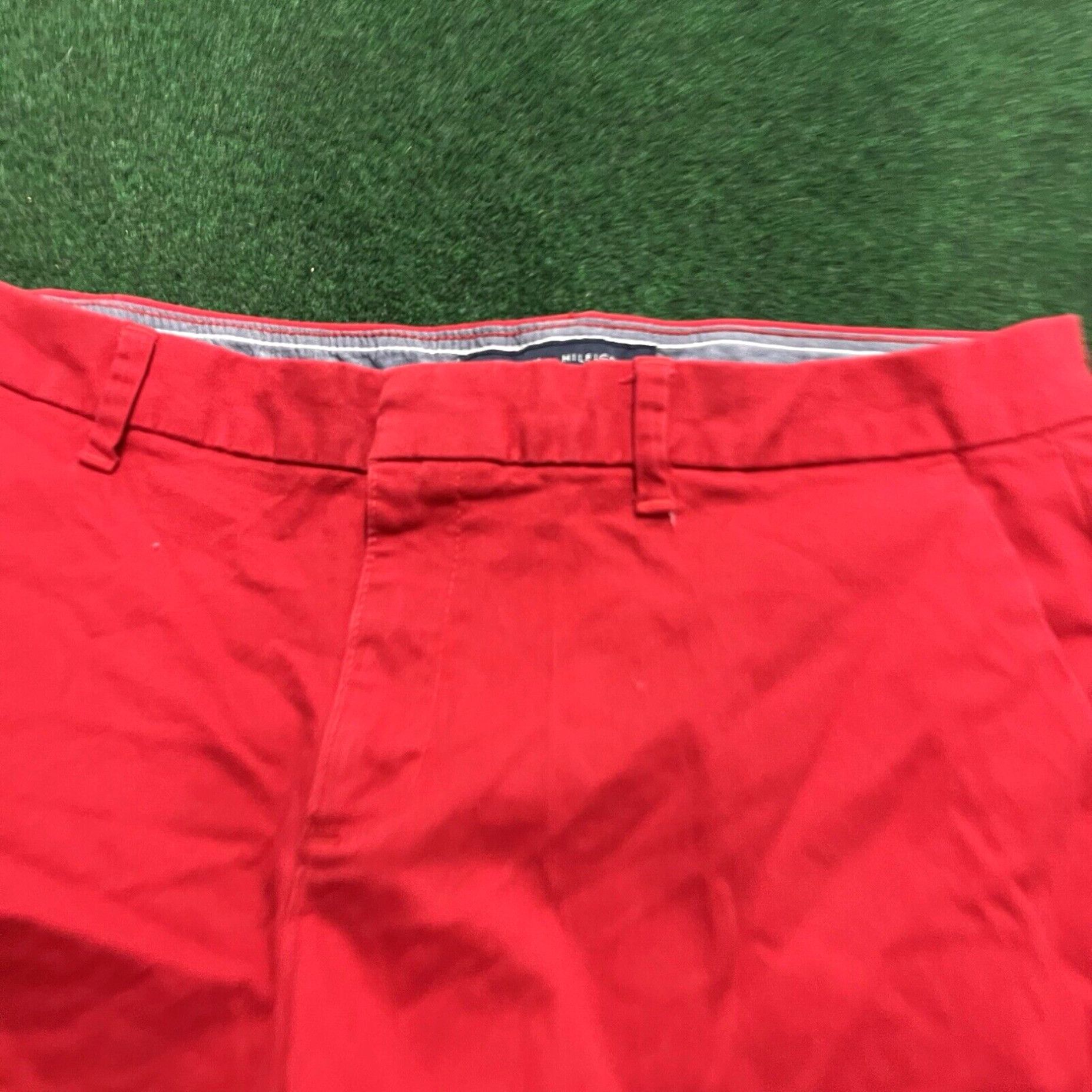 Tommy Hilfiger Tommy Hilfiger Shorts Womens 12 Chino Red Flat Front Size 34" / US 12 / IT 48 - 2 Thumbnail