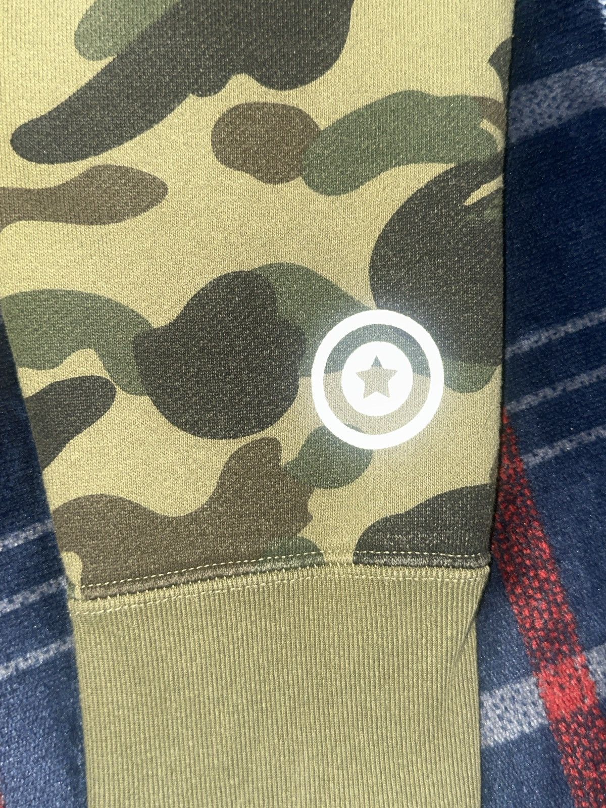 Bape BAPE 1st Camo Shark Hoodie Size US M / EU 48-50 / 2 - 5 Thumbnail