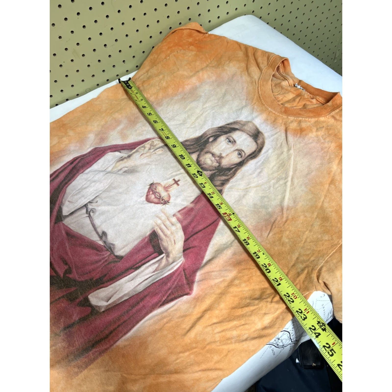 Delta VINTAGE Delta T-Shirt WOW - The Mountain - Joe Devito - Jesus - Sacred Heart - Tie Dye Shirt - XL Orange Unisex Adults Mens Womens? Size US XL / EU 56 / 4 - 4 Thumbnail