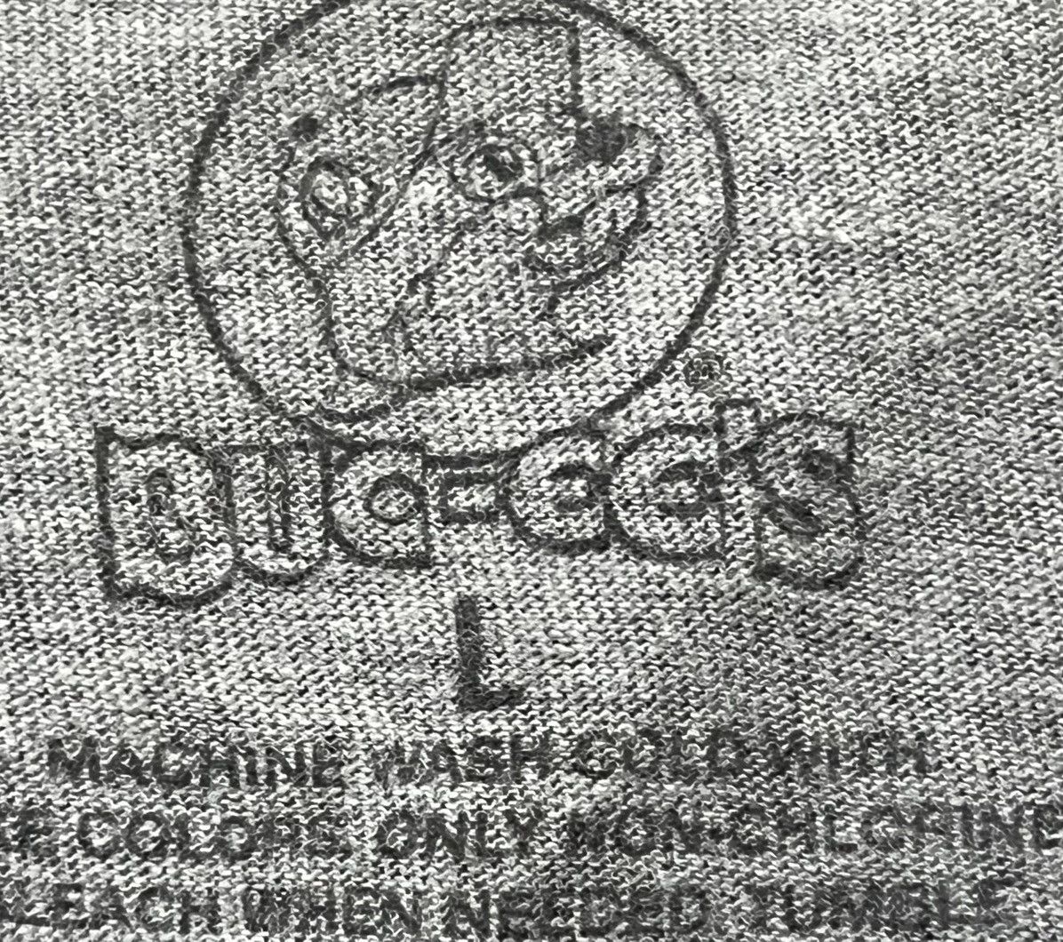 Other Bucees t shirt classic design 2000s print grey size L Size US L / EU 52-54 / 3 - 6 Thumbnail