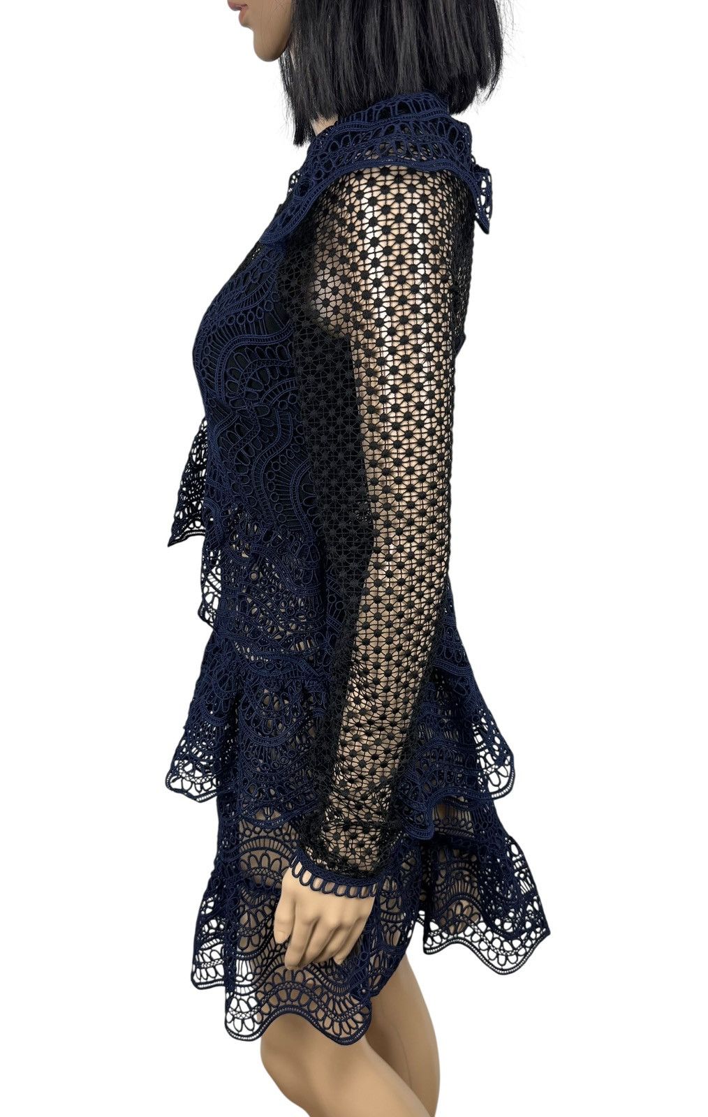 Self-Portrait Self-Portrait Ruffle Wave Guipure Lace Mini Dress size UK8 Size S / US 4 / IT 40 - 8 Thumbnail