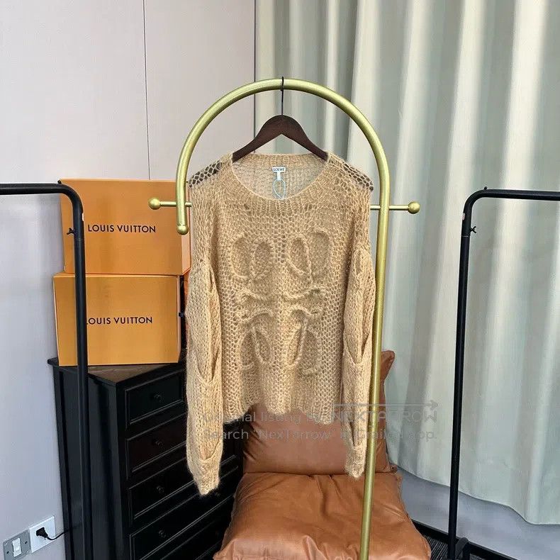 Loewe LOEWE 2024 new khaki color large logo sweater, size S Size S / US 4 / IT 40 - 2 Thumbnail