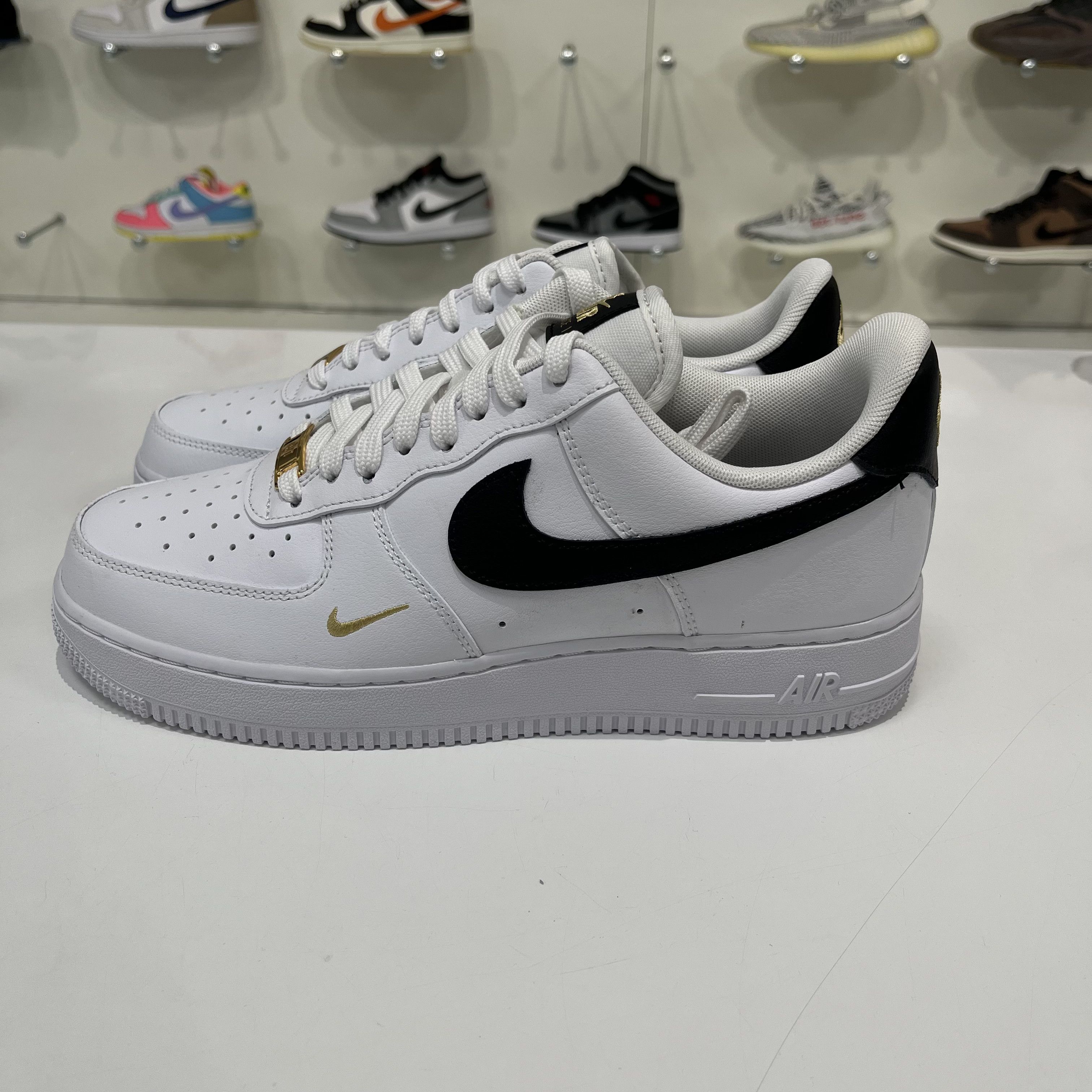 Nike Nike Air Force 1 Low Essential Gold Mini Soosh (W) Size US 8.5 / IT 38.5 - 2 Thumbnail