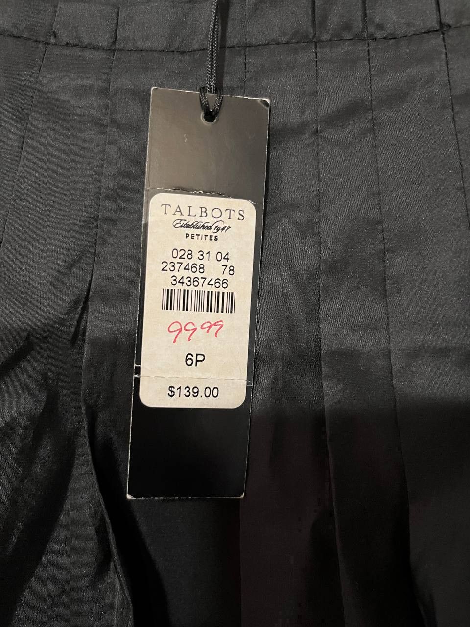 Talbots Talbots black women's pleated silken skirt size 6P (petits) Size 27" / US 4 / IT 40 - 3 Thumbnail