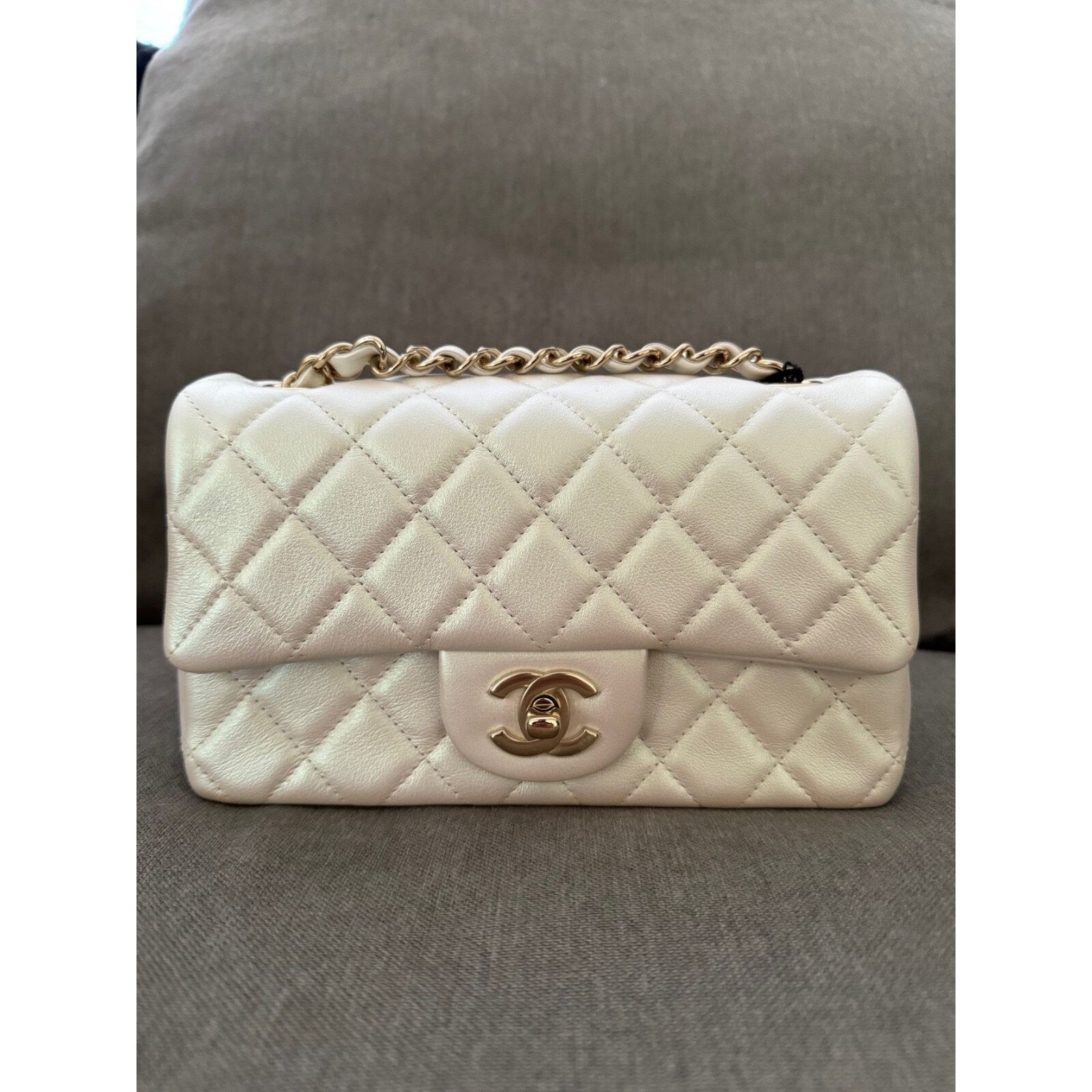 Chanel Chanel White Mini Flap CC Quilted Chain Crossbody Bag Size ONE SIZE - 3 Thumbnail