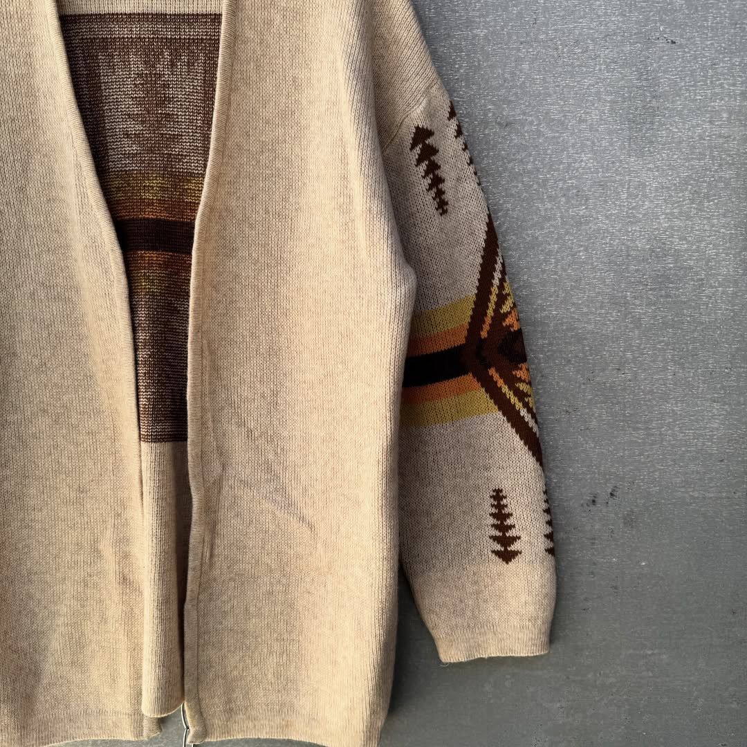 Native One point navajo pattern outter wool Size US L / EU 52-54 / 3 - 5 Thumbnail
