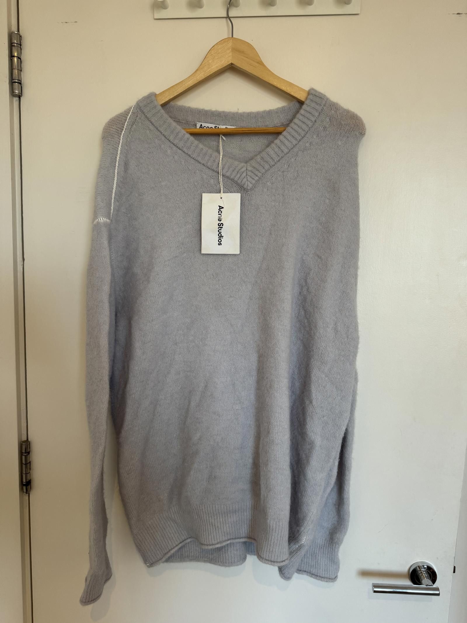 Acne Studios Acne Studios Blue Jumper. New with Tags. Size Large Size M / US 6-8 / IT 42-44 - 1 Thumbnail