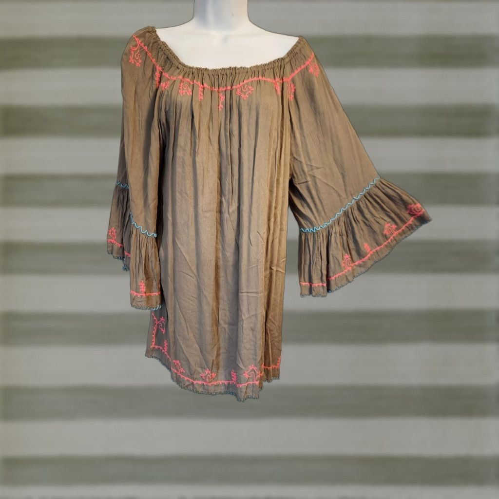 Bell Lagaci Gray Bell Sleeve Beaded Embroidered Cover Up Top M Women Bohemian Hippie Round Neck 3/4 Sleeve Casual Travel Rayon Hand Wash Only Size M / US 6-8 / IT 42-44 - 1 Thumbnail