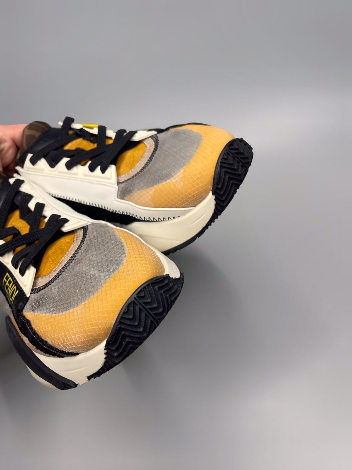Fendi Fendi Flow Sneakers Low Top Size US 8 / EU 41 - 8 Thumbnail