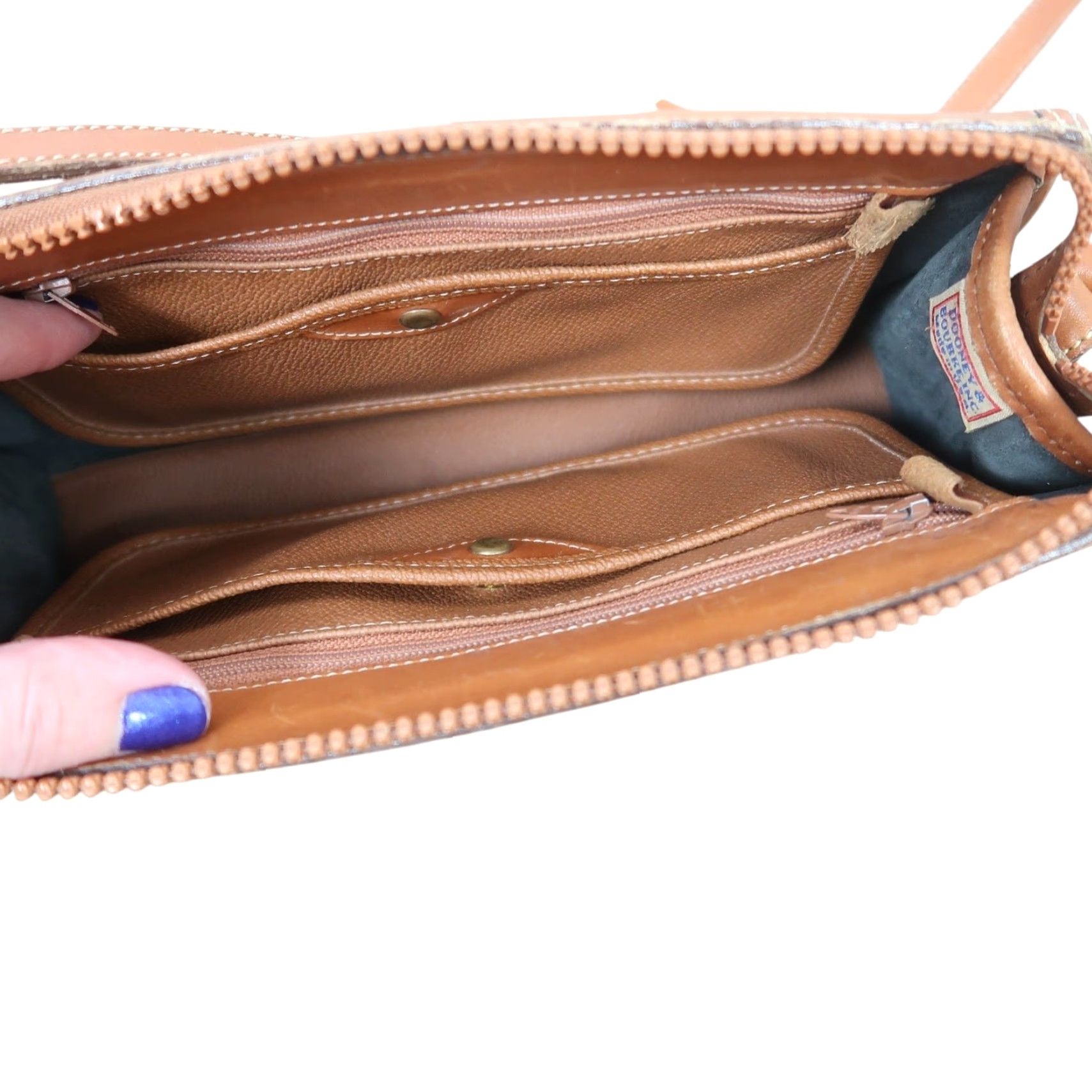 Dooney & Bourke VINTAGE Dooney & Bourke Crossbody Bag Purse Leather Black Tan Small 90s Womens Zip 11x7x3 Fans Work Casual Mens Women Girls Size ONE SIZE - 5 Thumbnail