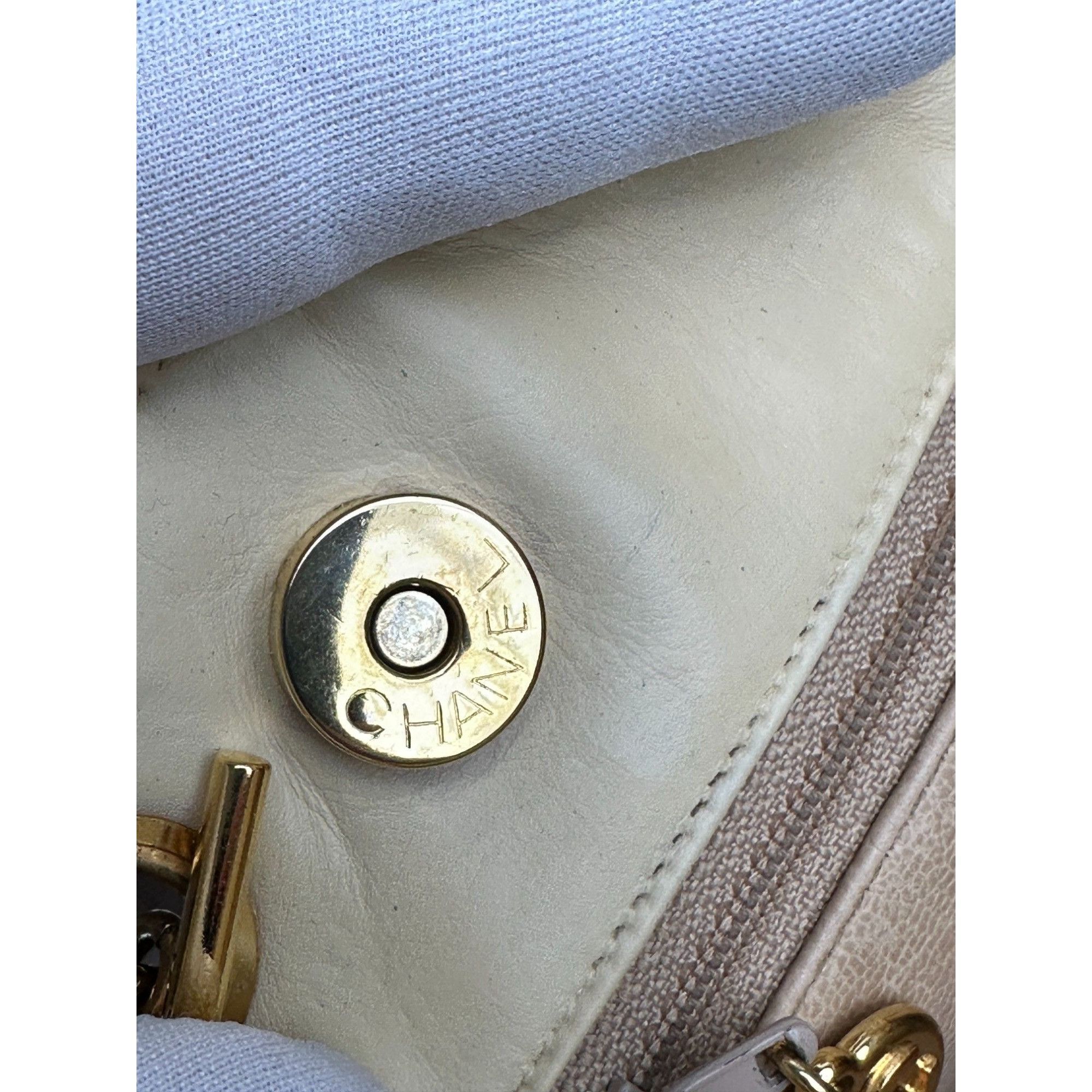 Chanel Chanel Beige Quilted Lambskin Size ONE SIZE - 13 Thumbnail