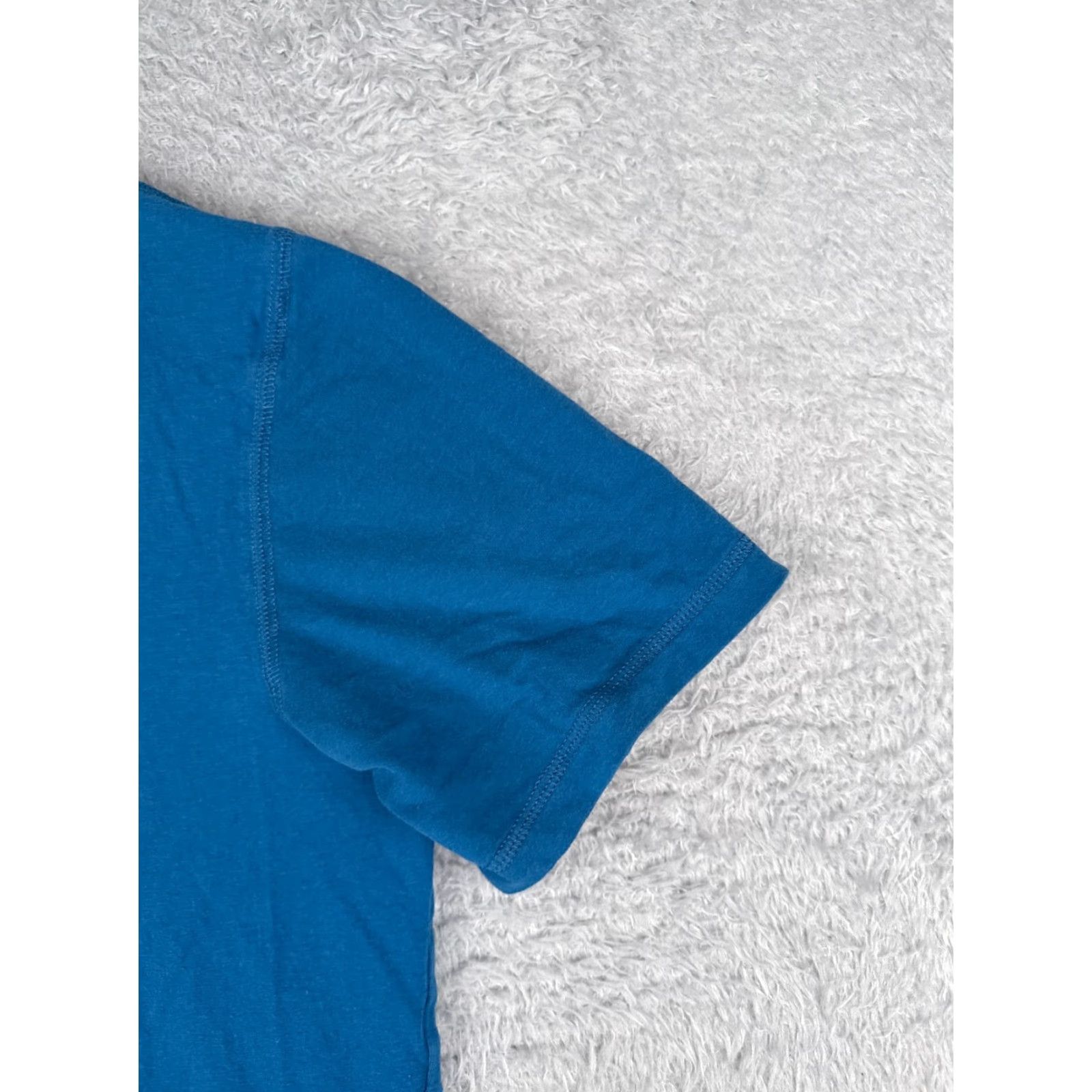 The North Face The North Face Shirt Men L Blue Short Sleeve Crew Neck Cotton Polyester Jersey Pocket Logo All Seasons Breathable Pockets Modern Classic Mens Size US L / EU 52-54 / 3 - 2 Thumbnail