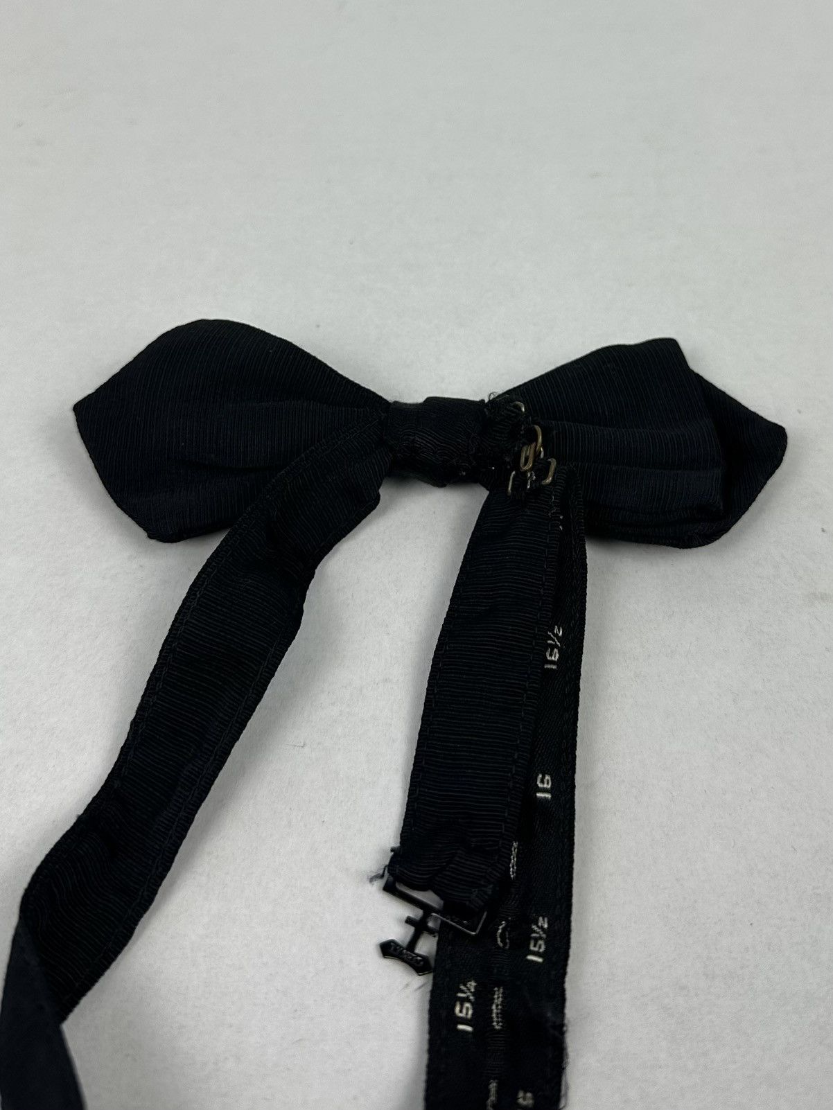 Vintage Vintage Invizo-Size Bow Tie Adjustable To Your Size Clip On Size ONE SIZE - 4 Thumbnail