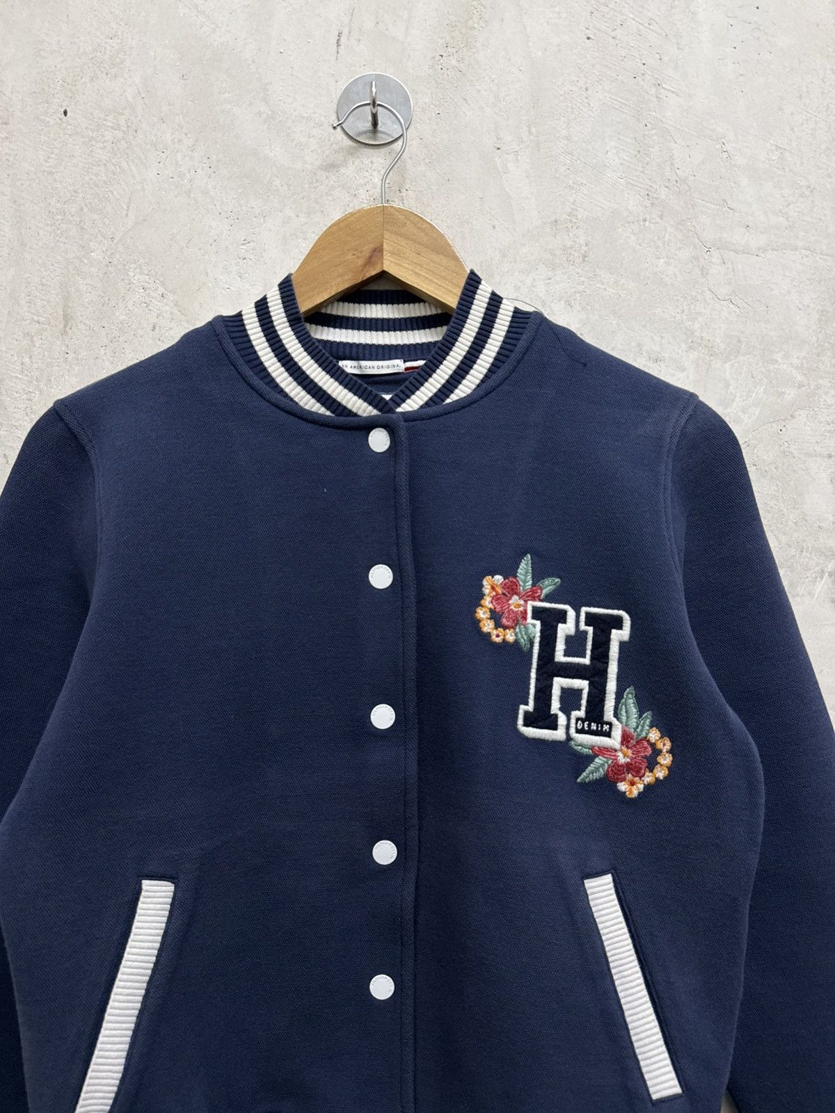 Tommy Hilfiger Tommy Hilfiger Denim Varsity Sweat Size US S / EU 44-46 / 1 - 2 Thumbnail