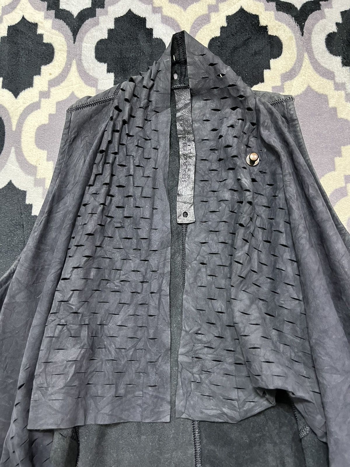 Isaac Sellam Experience Distressed cut Calfskin leather vest Size US M / EU 48-50 / 2 - 4 Thumbnail