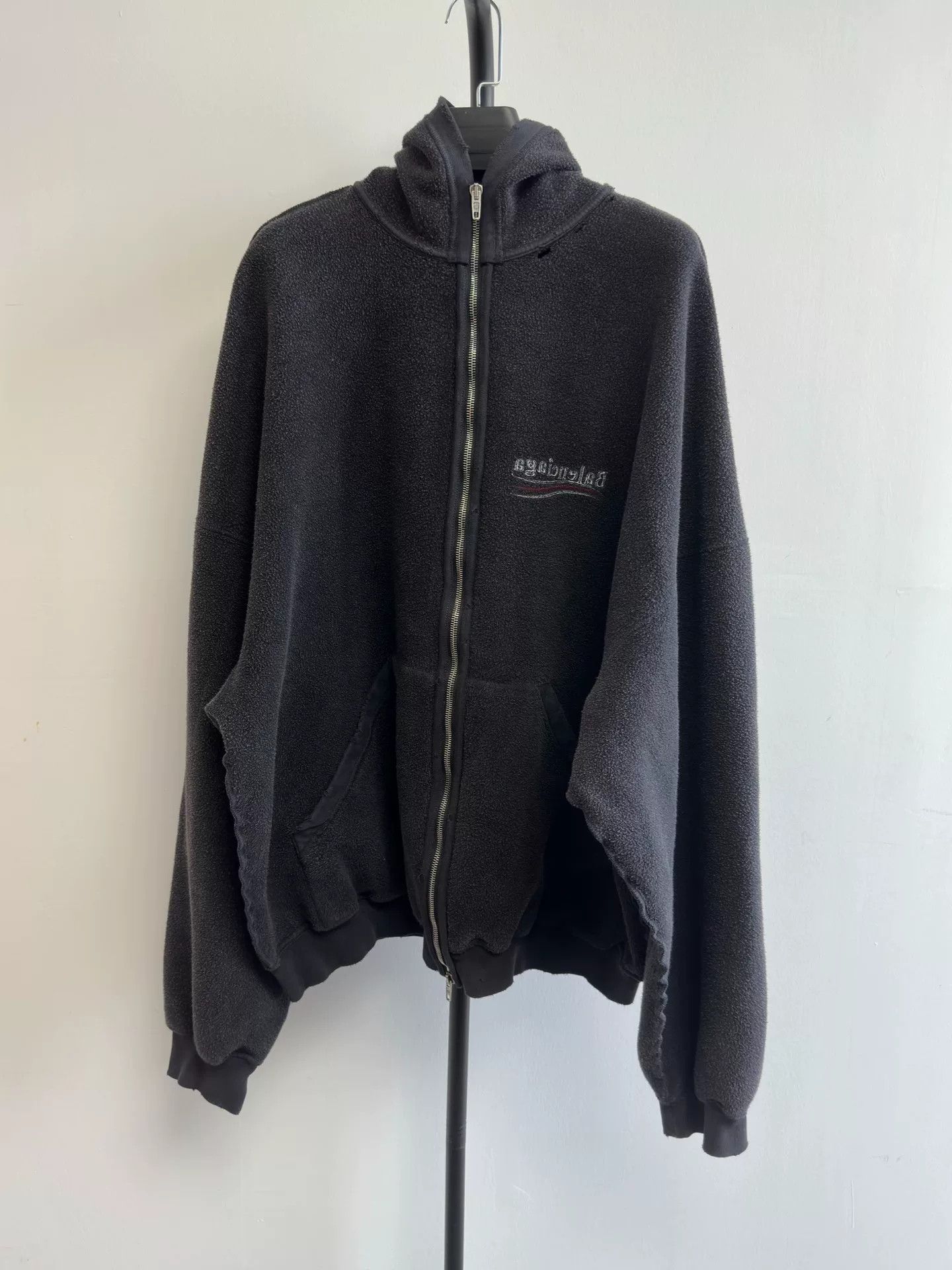 Balenciaga Balenciaga Hooded Logo Long-Sleeve Sweatshirt Size US XXL / EU 58 / 5 - 1 Thumbnail