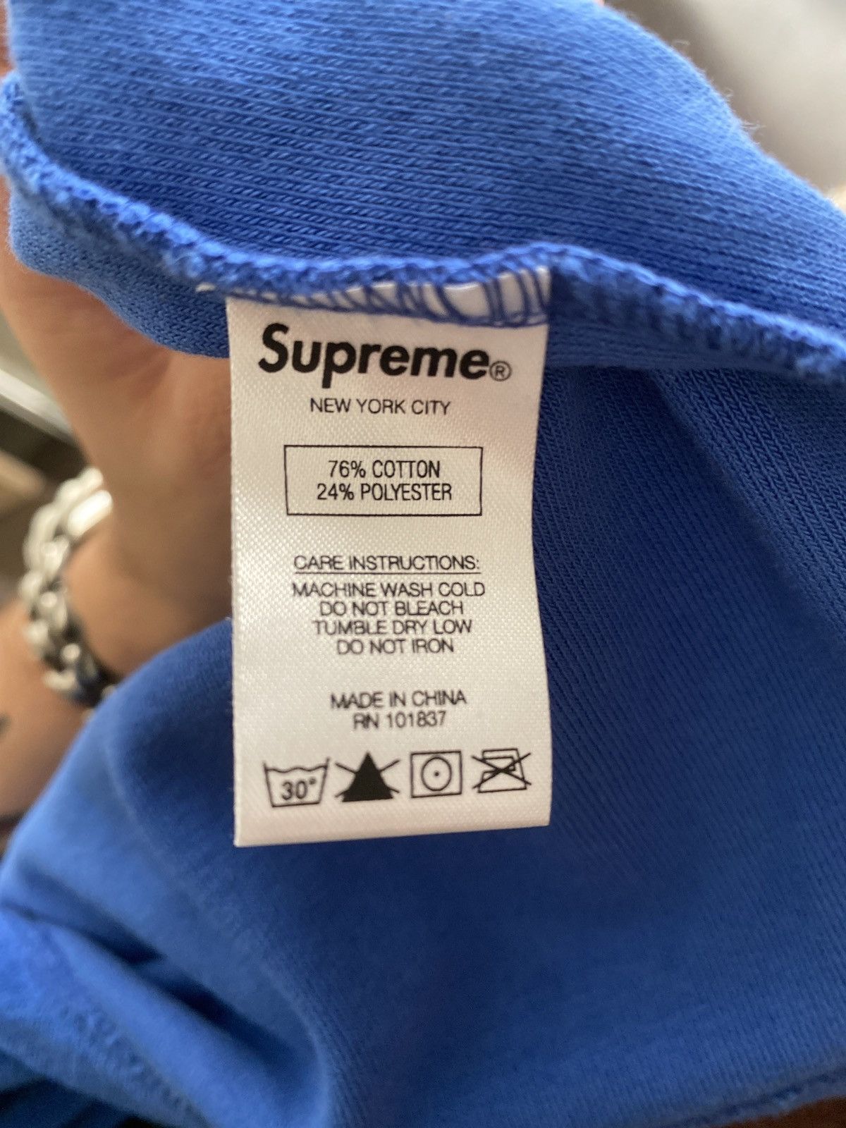 Supreme Rare Supreme Towel Short Sleeve T-shirt Size US XL / EU 56 / 4 - 6 Thumbnail
