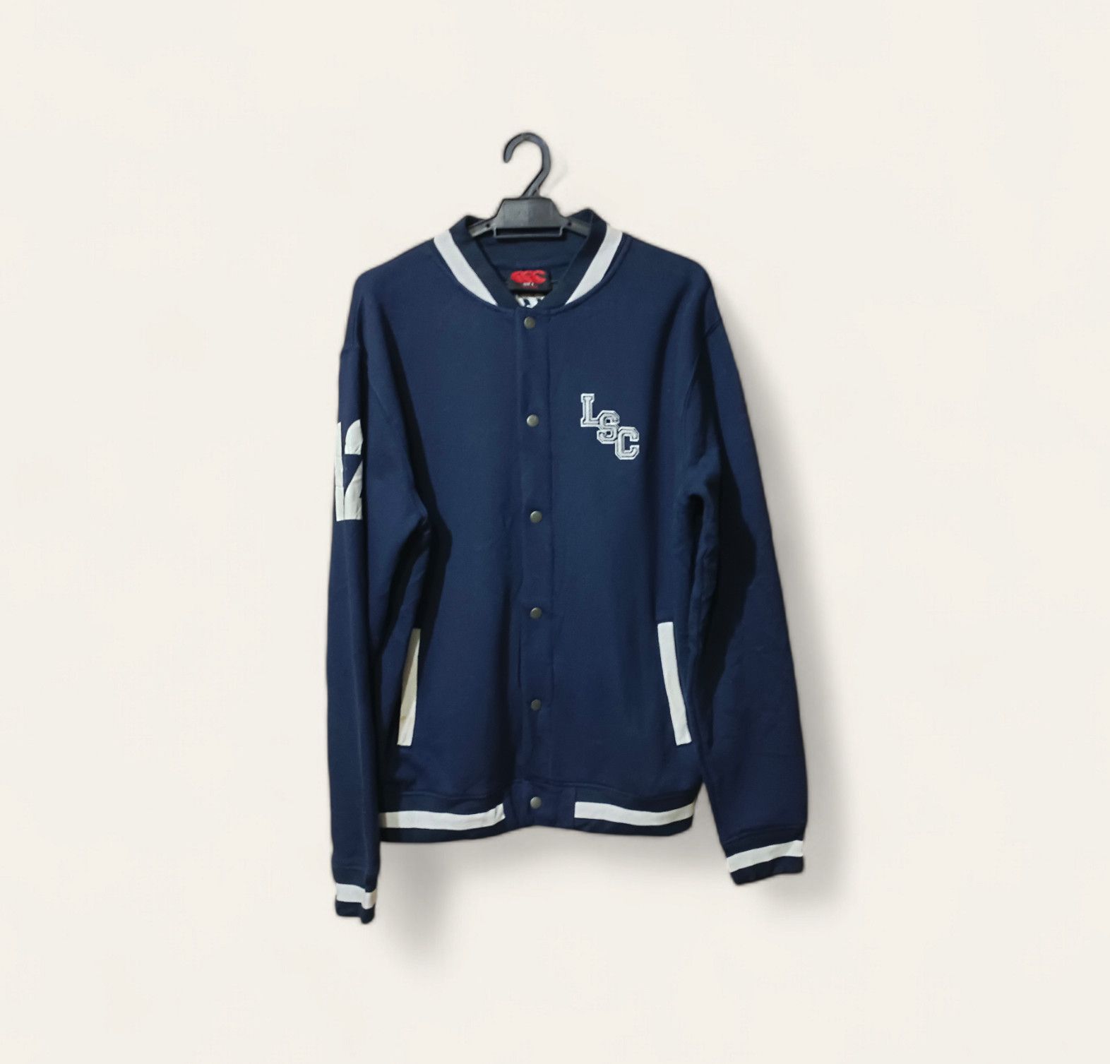 Canterbury of New Zealand Canterbury vintage 2012 legend Size US L / EU 52-54 / 3 - 1 Thumbnail