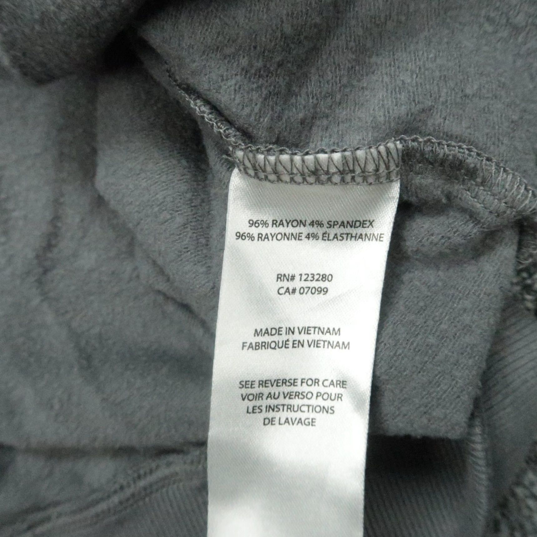 TravisMathew **Travis Mathew Grey Large Pullover Mock Neck Zip Casual** User: Travis Mathew Grey Large Pullover Mock Neck Zip Casual Size US L / EU 52-54 / 3 - 5 Thumbnail